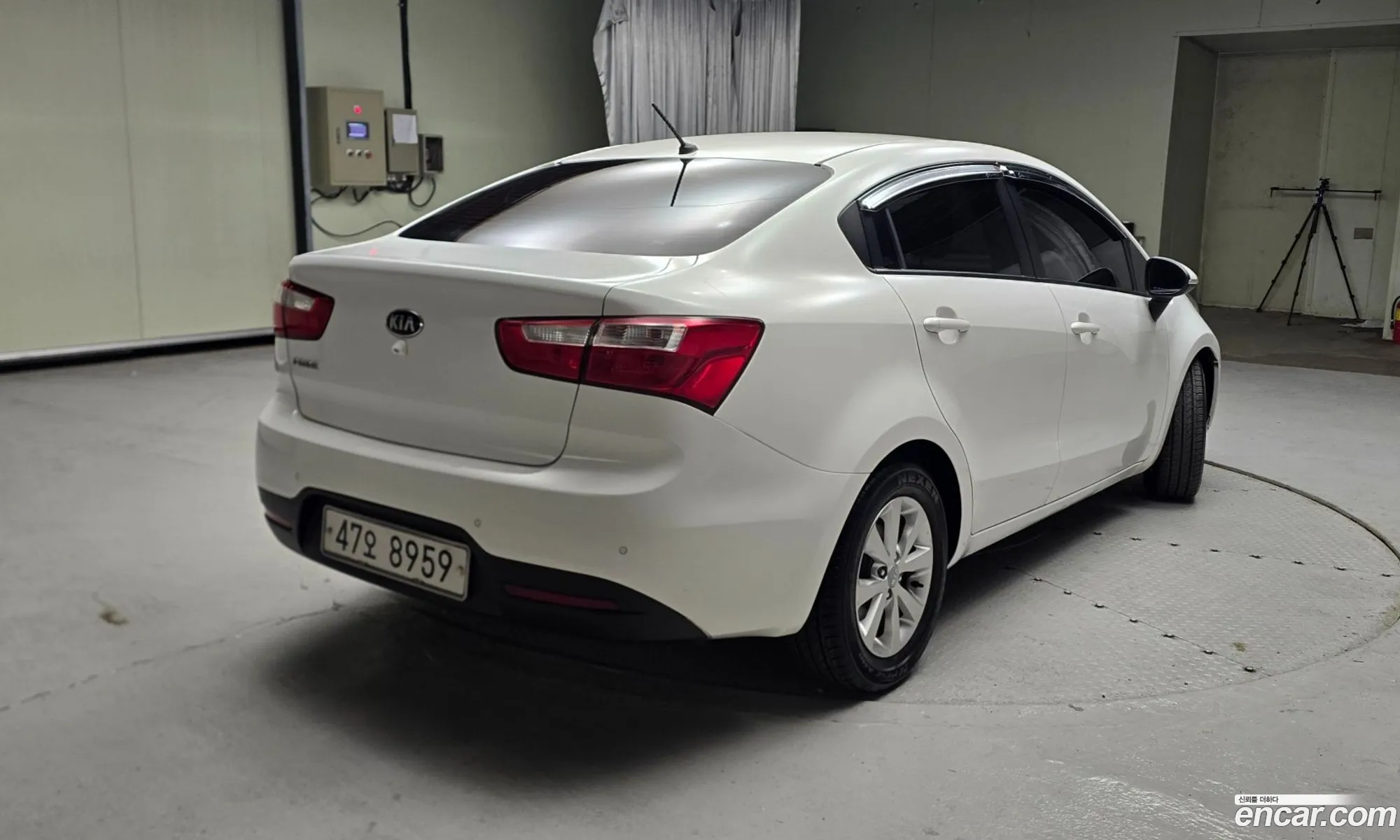 Kia Pride 2014 — 5