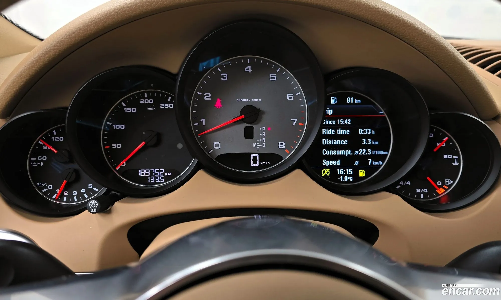 Porsche Cayenne 2015 WP1AB2921FLA61345 — 2