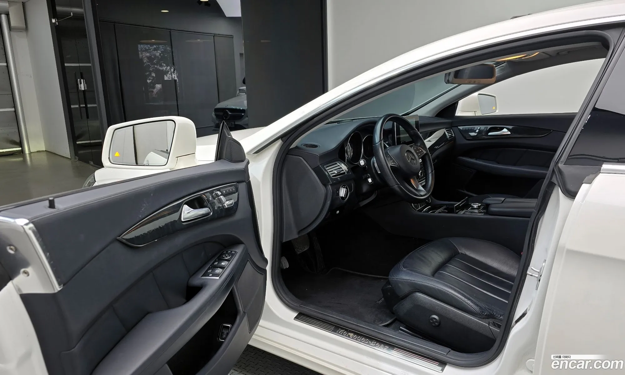 Mercedes-Benz CLS-Class W218 2016 — 2