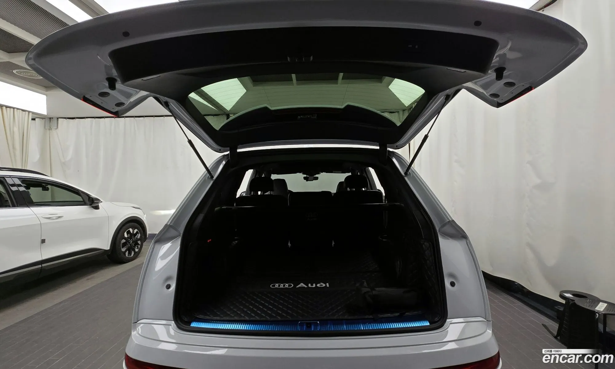 Audi Q7 2022 WAUZZZ4M1ND027123 — 19