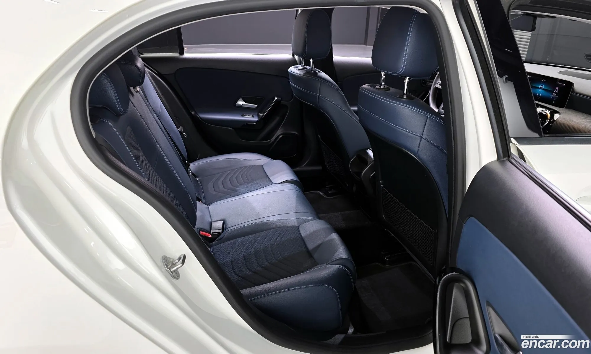 Mercedes-Benz A-Class W177 2019 — 12