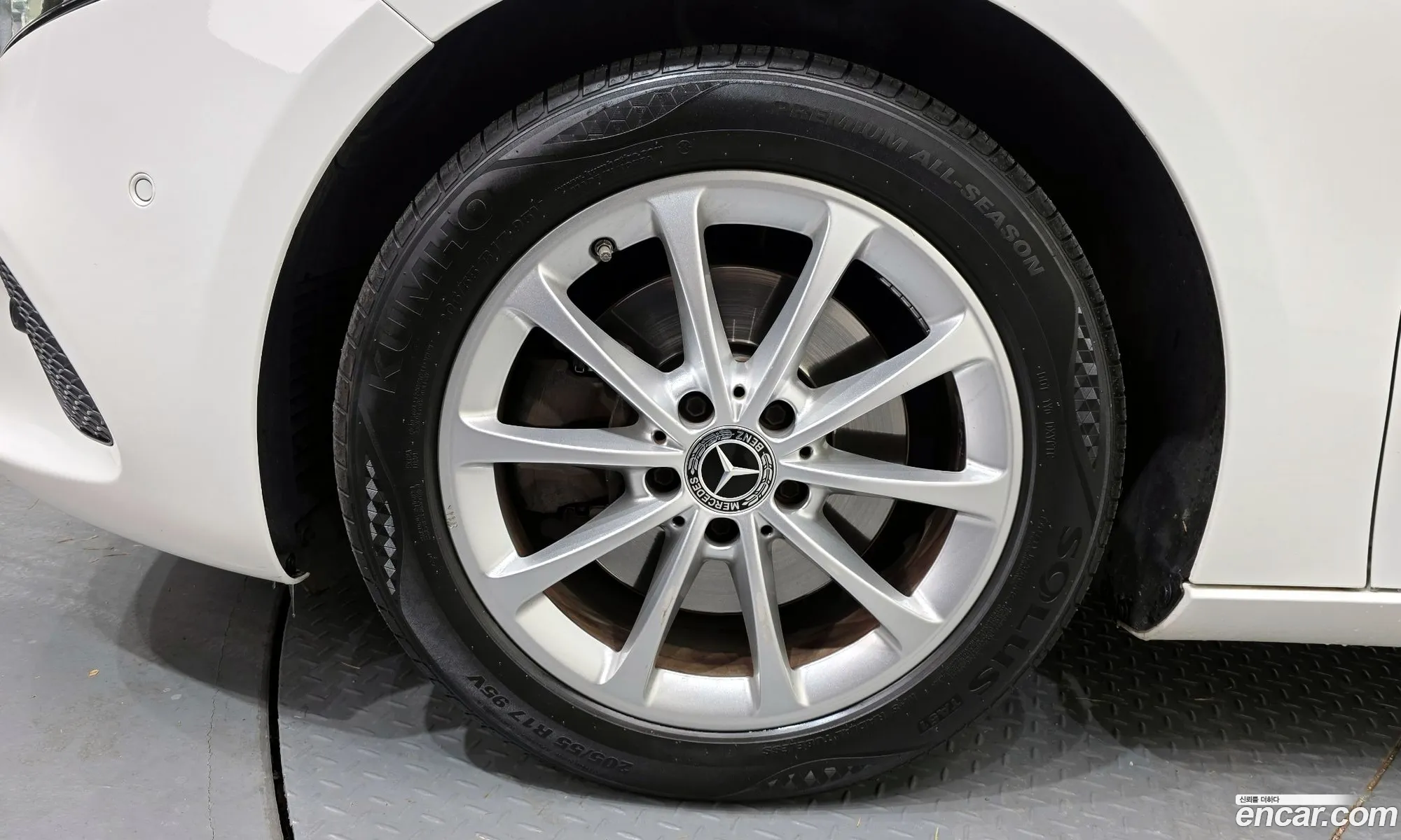 Mercedes-Benz A-Class W177 2019 — 19