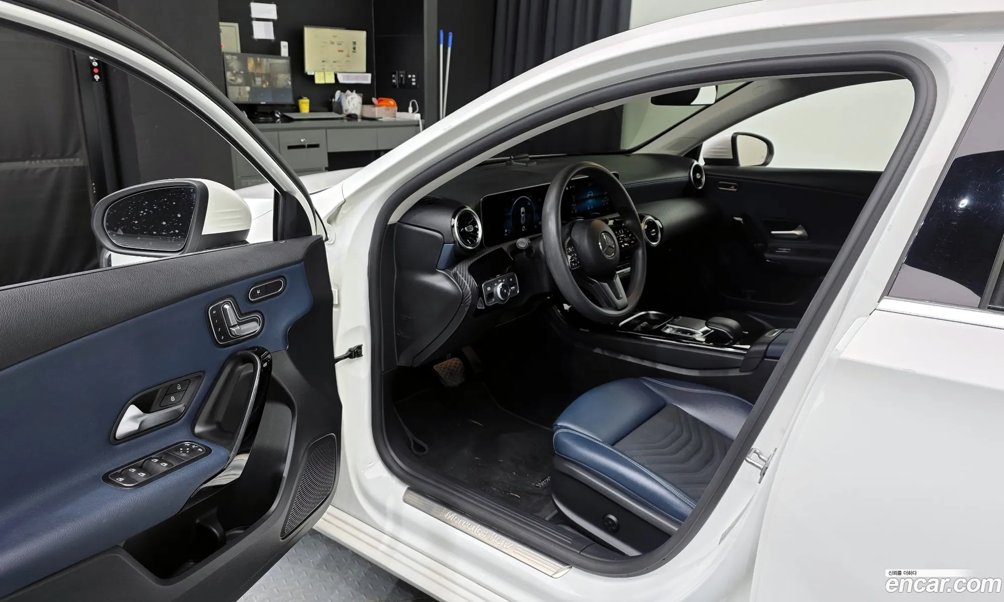 Mercedes-Benz A-Class W177 2019 — 16