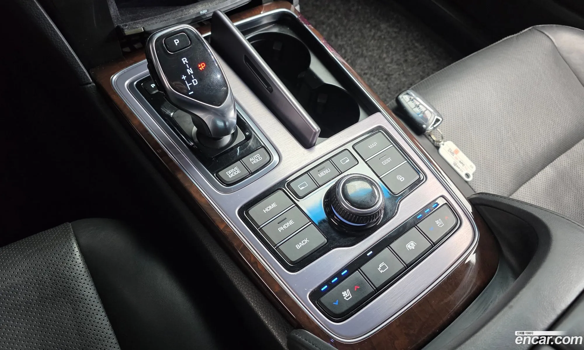 Hyundai Equus 2014 — 2