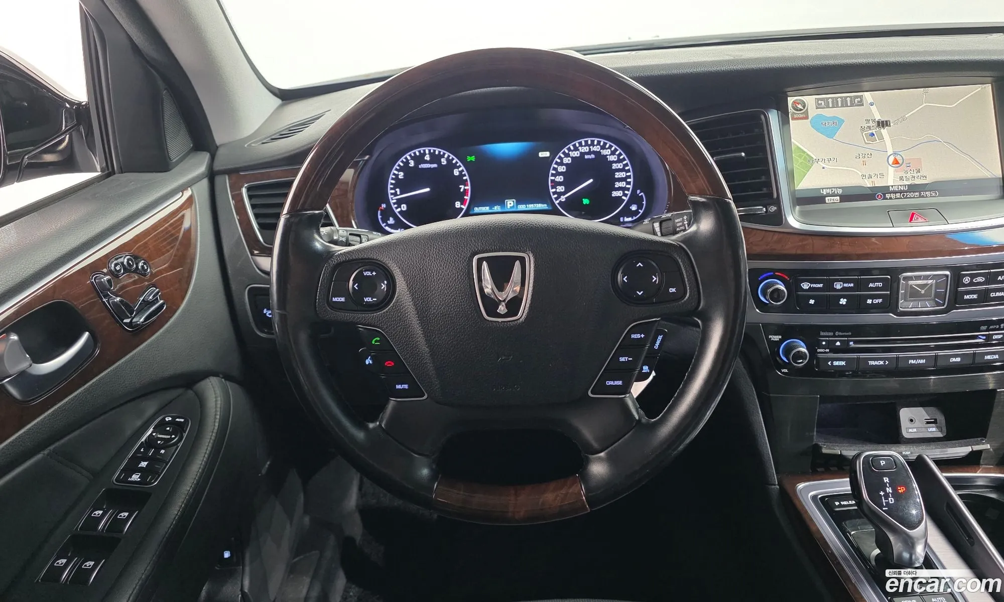 Hyundai Equus 2014 — 14