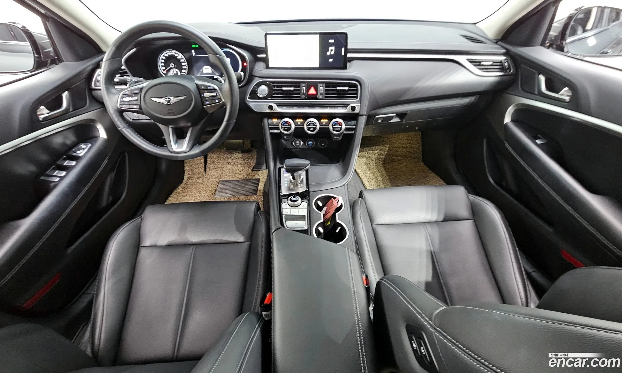 Genesis G70 2020 — 10