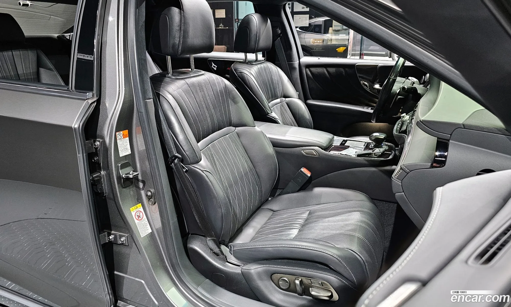 Lexus LS500 2018 — 7
