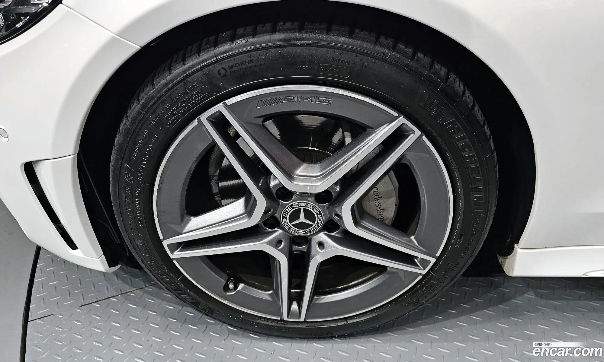 Mercedes-Benz C-Class W205 2019 — 15