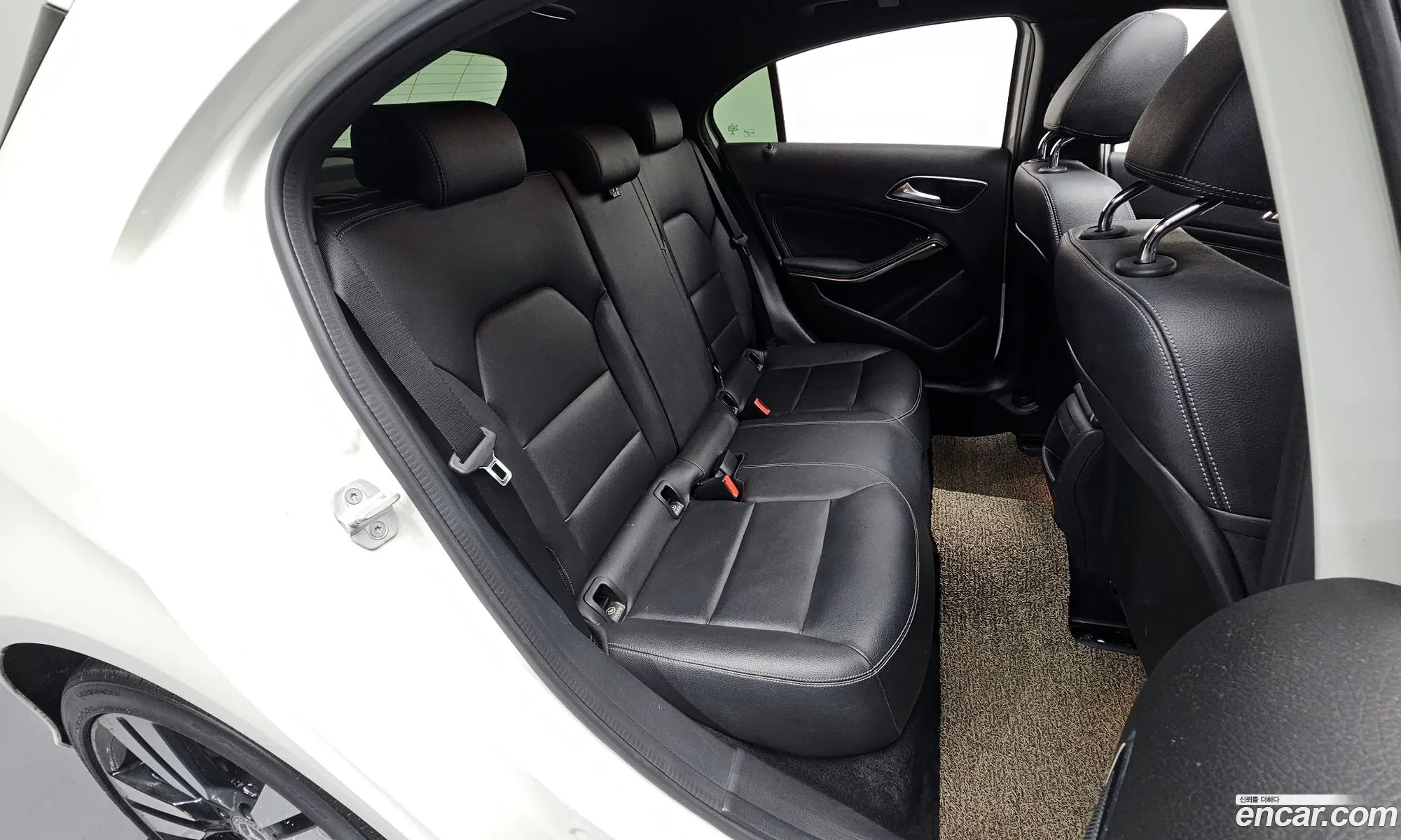 Mercedes-Benz A-Class W176 2018 — 15