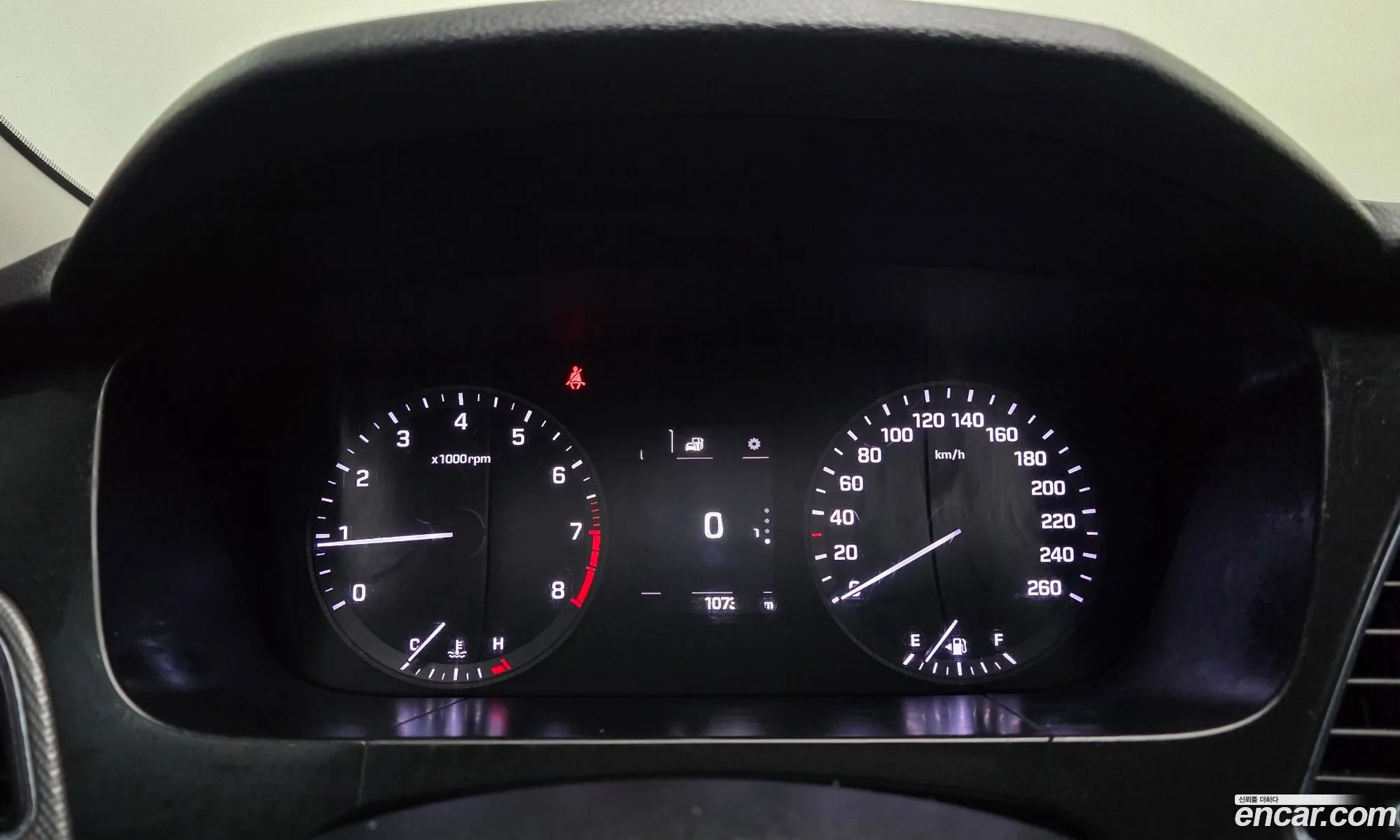 Hyundai LF Sonata 2016 — 16