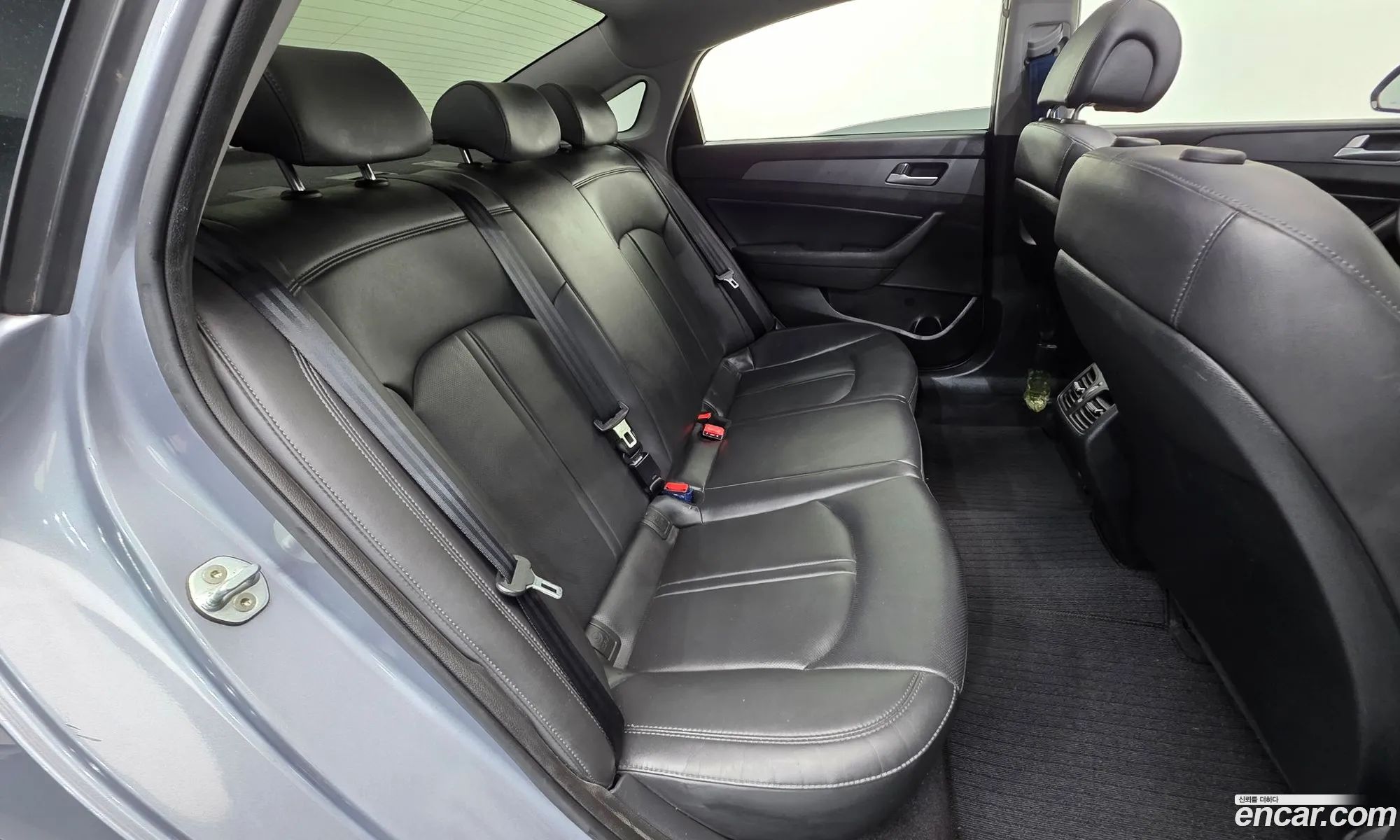 Hyundai LF Sonata 2016 — 20
