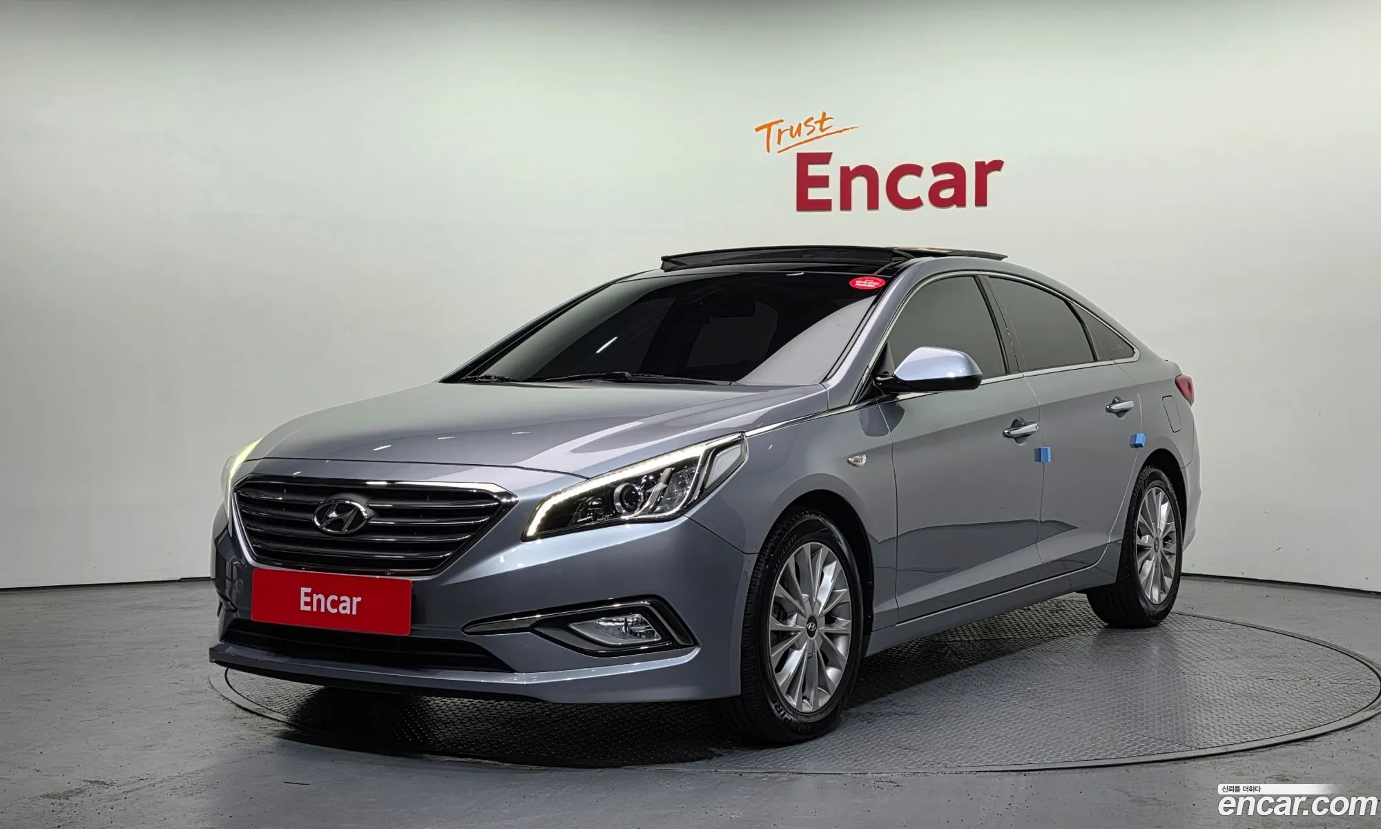 Hyundai LF Sonata 2016 — 11