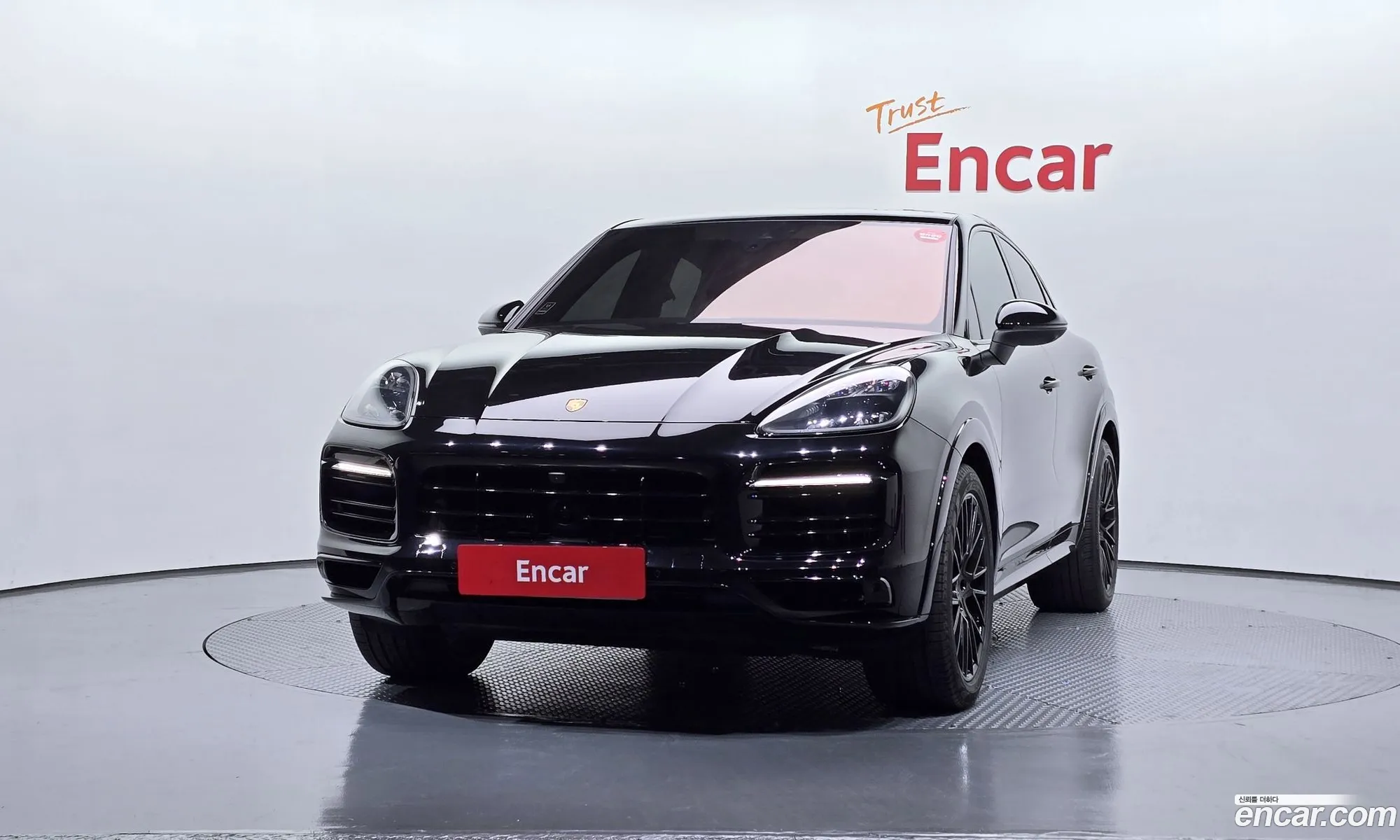 Porsche Cayenne 2021 — 17