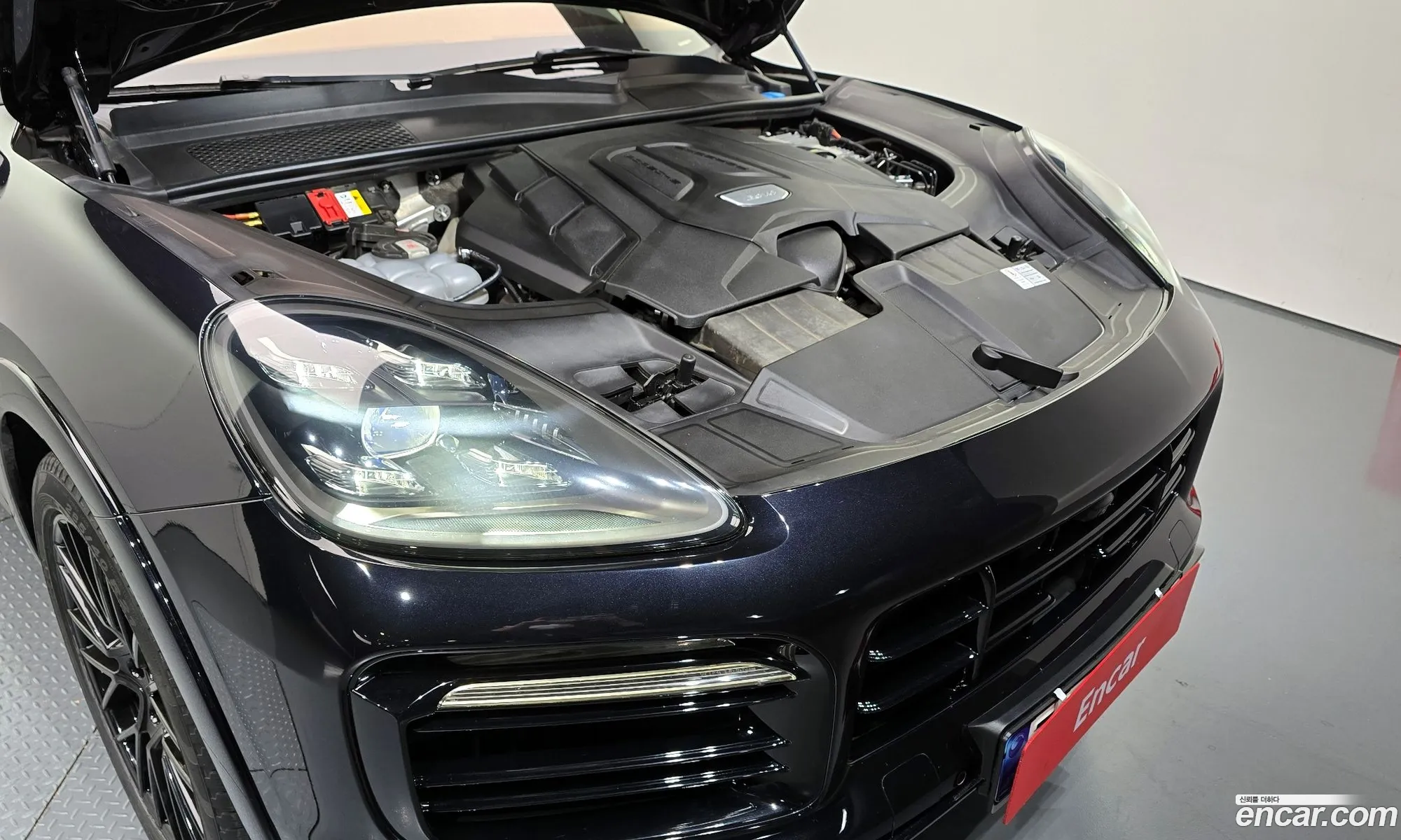 Porsche Cayenne 2021 — 3