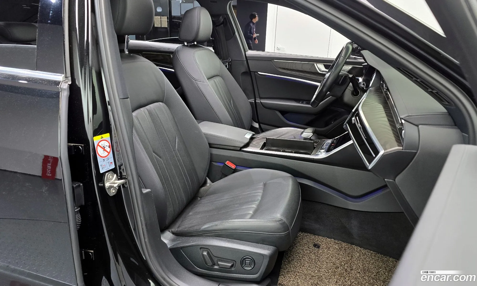 Audi A6 2020 WAUZZZF20LN101215 — 10