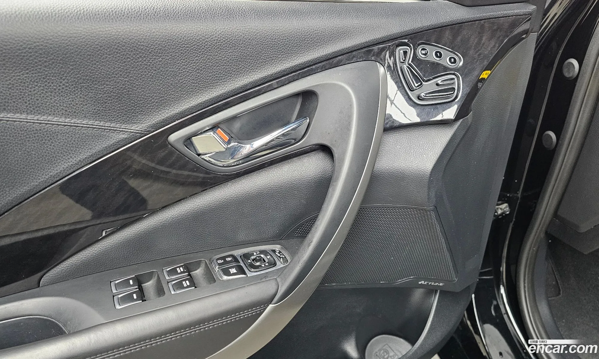 Hyundai Grandeur HG Hybrid 2015 — 17