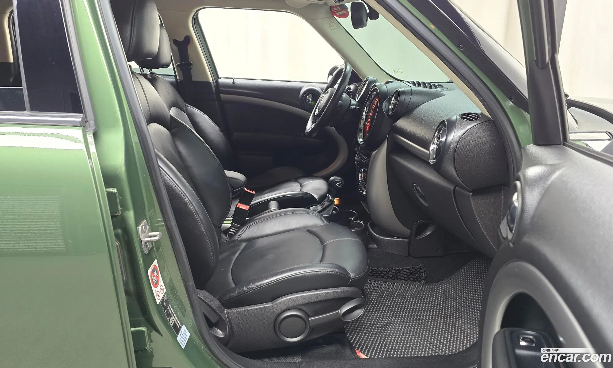 Mini Cooper D Countryman 2016 — 16