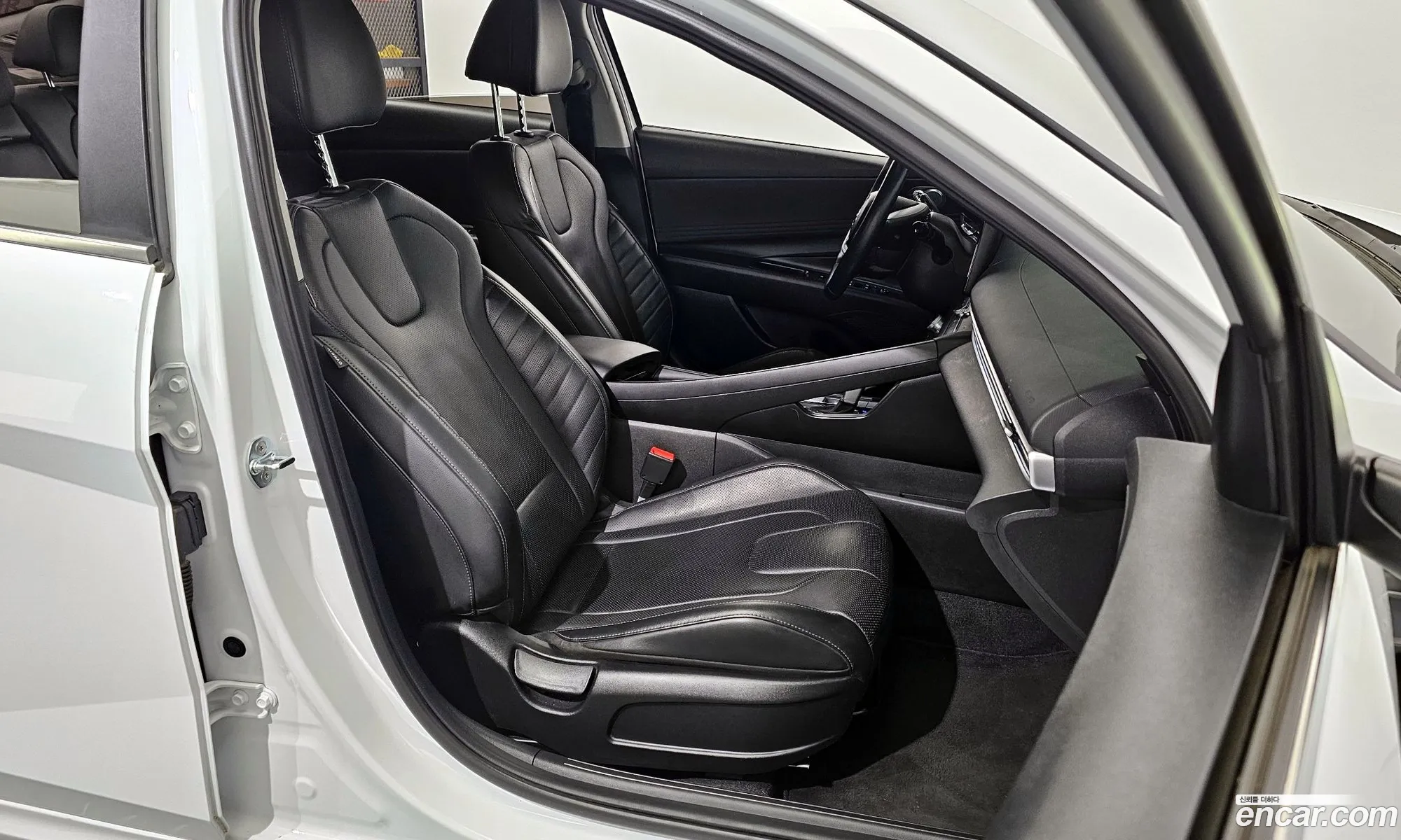 Hyundai Elantra 2021 — 11