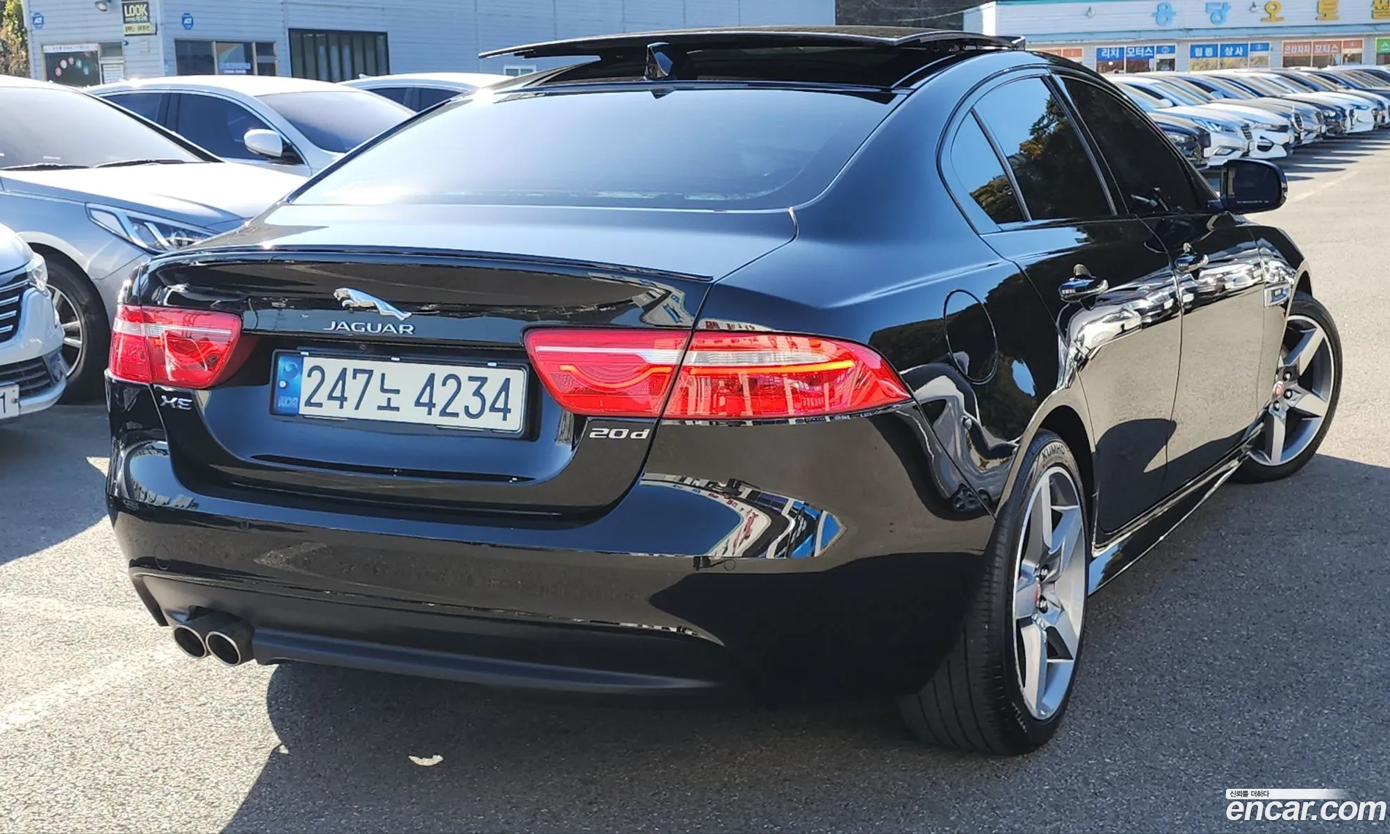 Jaguar XE 2017 — 8