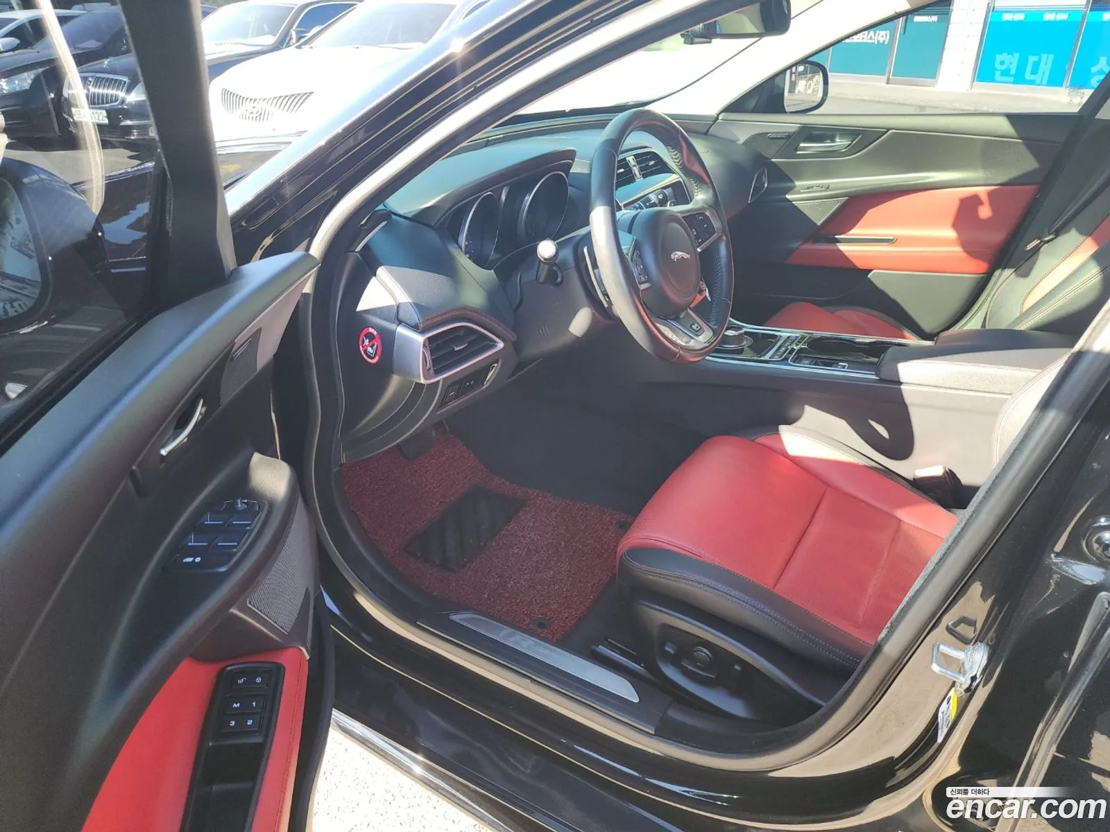 Jaguar XE 2017 — 20