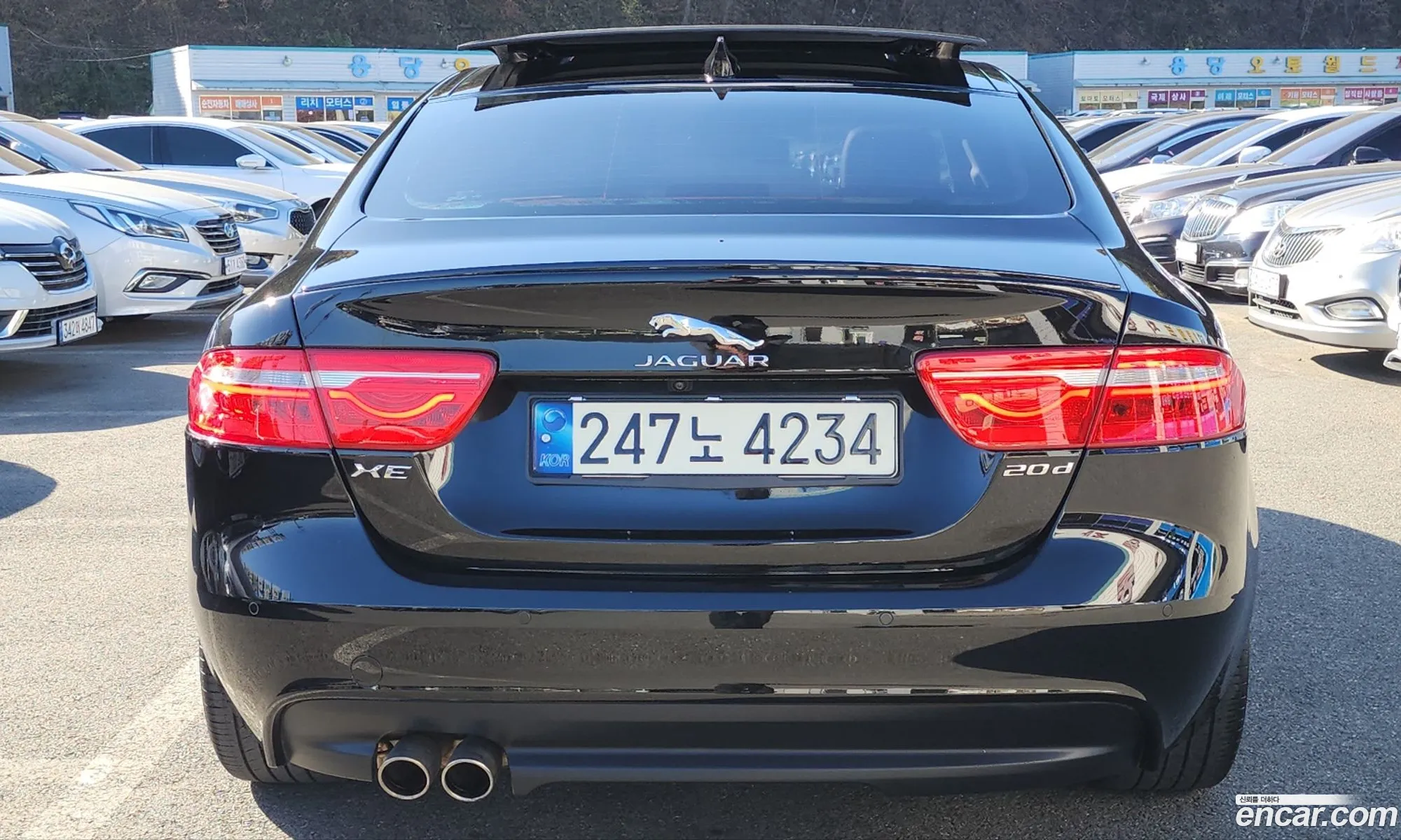 Jaguar XE 2017 — 2