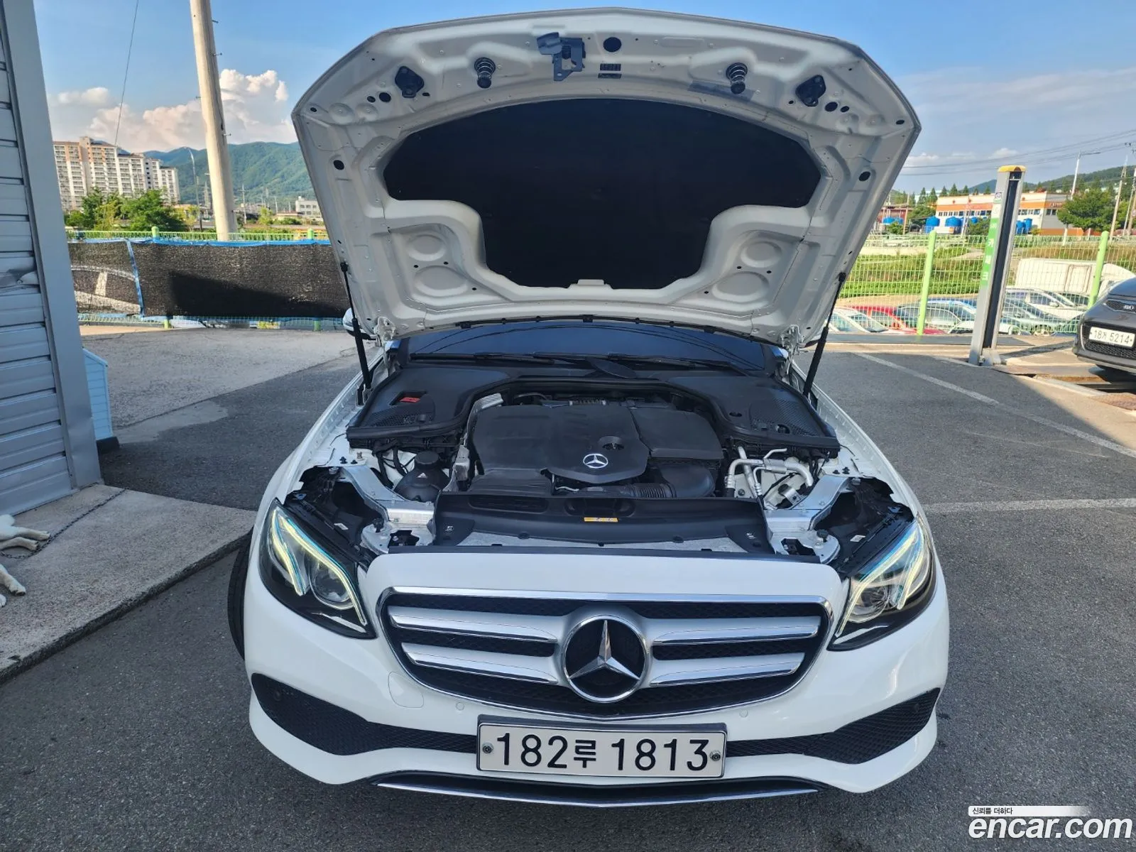Mercedes-Benz E-Class W212 2016 — 14
