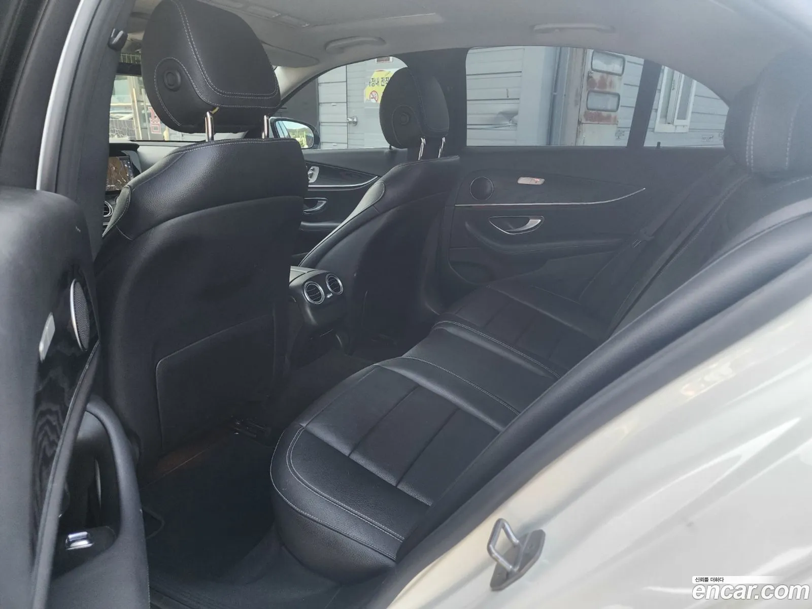 Mercedes-Benz E-Class W212 2016 — 3