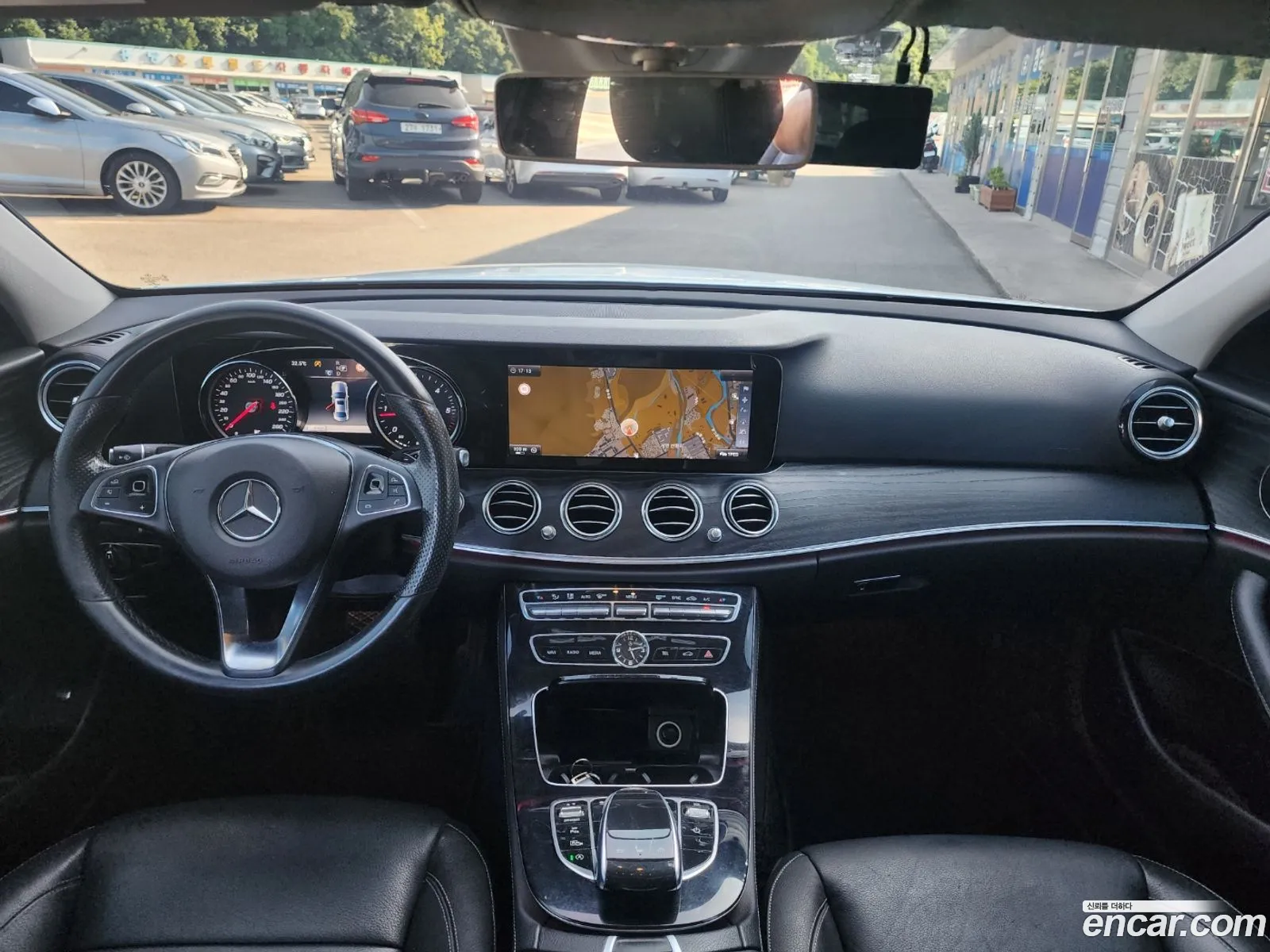 Mercedes-Benz E-Class W212 2016 — 19
