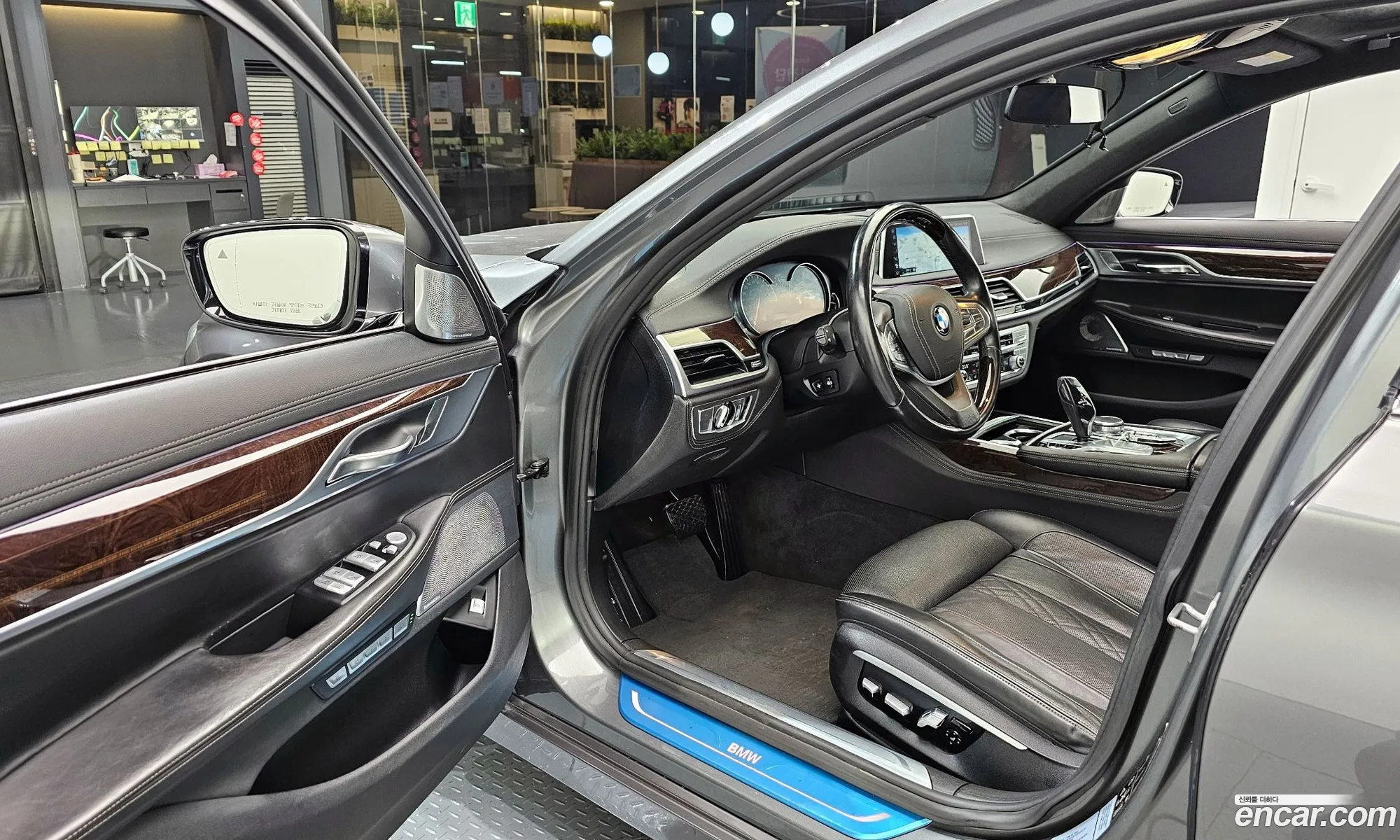 BMW 7 Series 2015 WBA7F2106GG382508 — 8