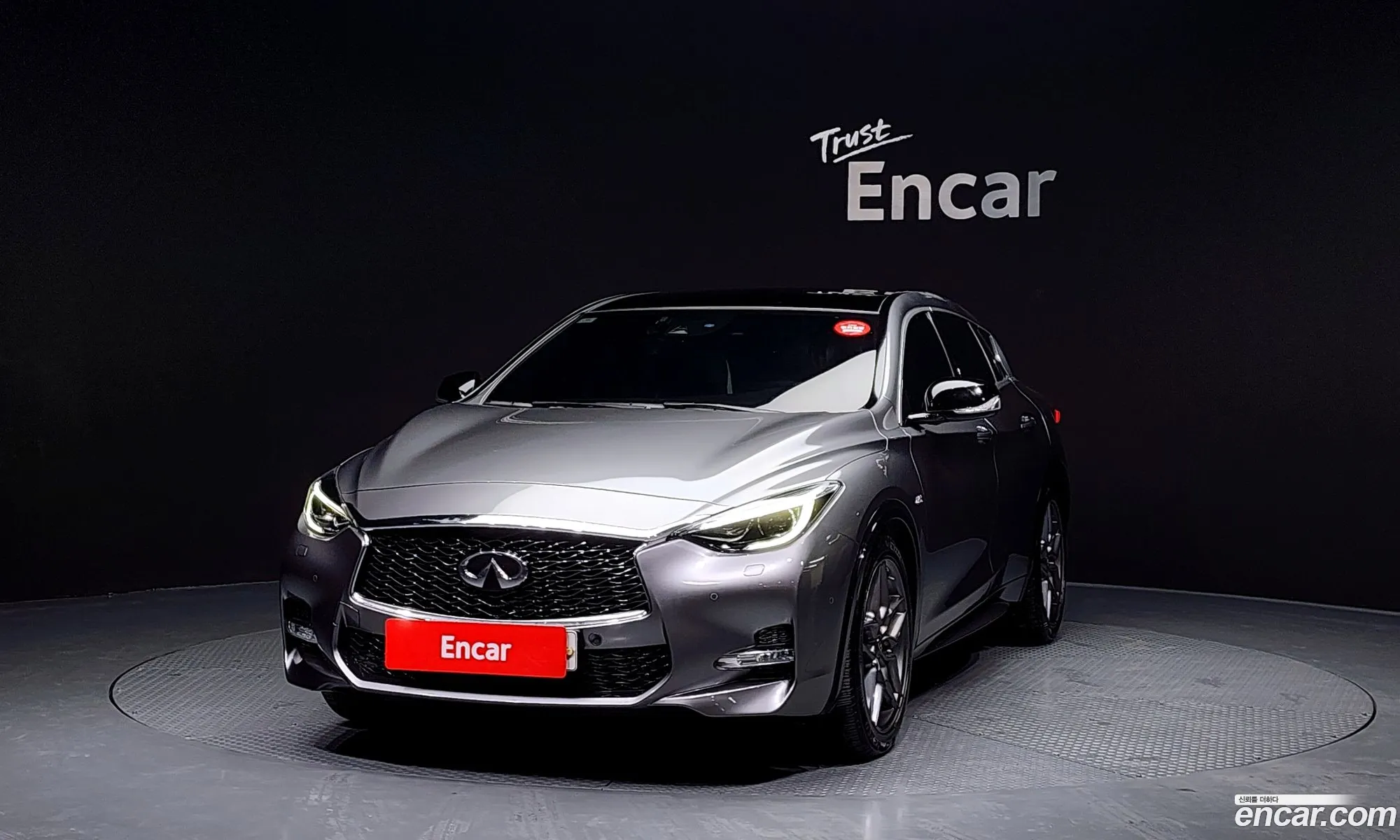 Infiniti Q30 2018 SJKCH53E4JA061189 — 12
