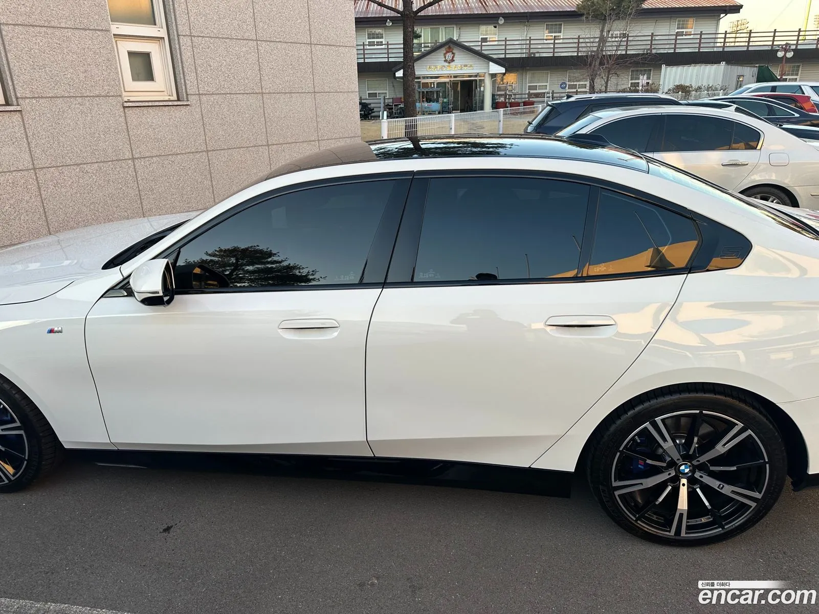 BMW 5 Series 2024 — 6