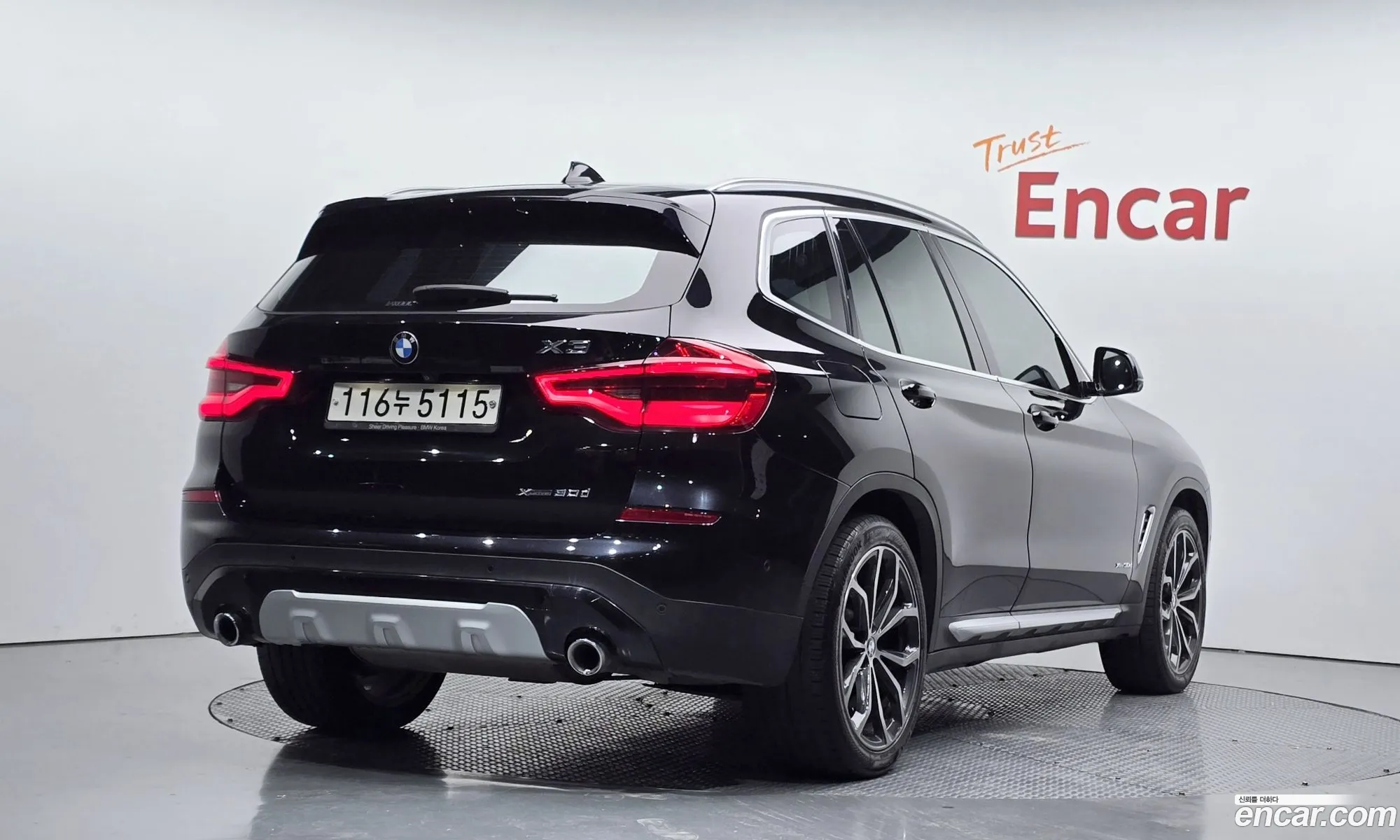 BMW X3 2018 WBATX7105JLB47107 — 18