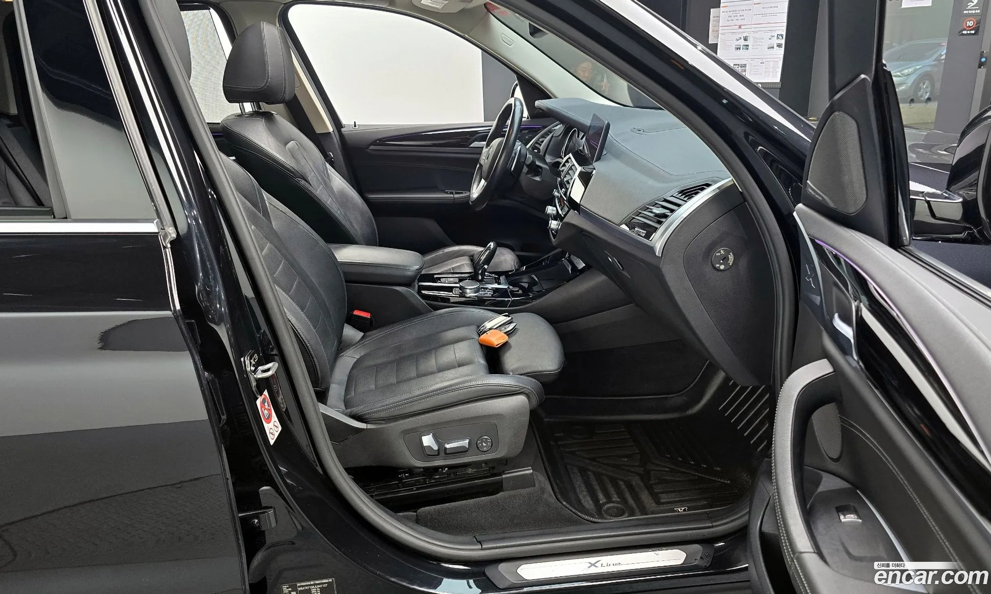 BMW X3 2018 WBATX7105JLB47107 — 8