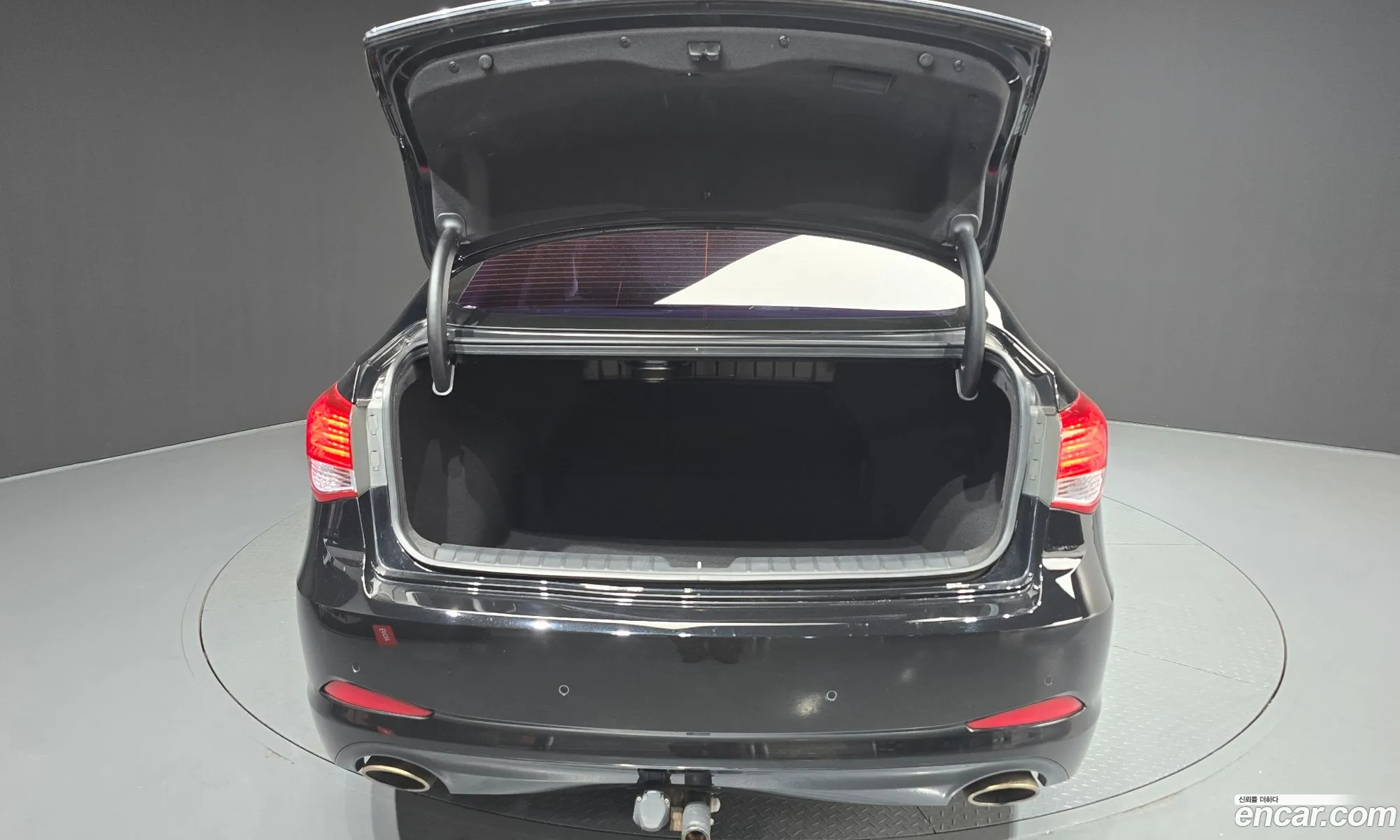 Hyundai i40 Saloon 2014 — 17