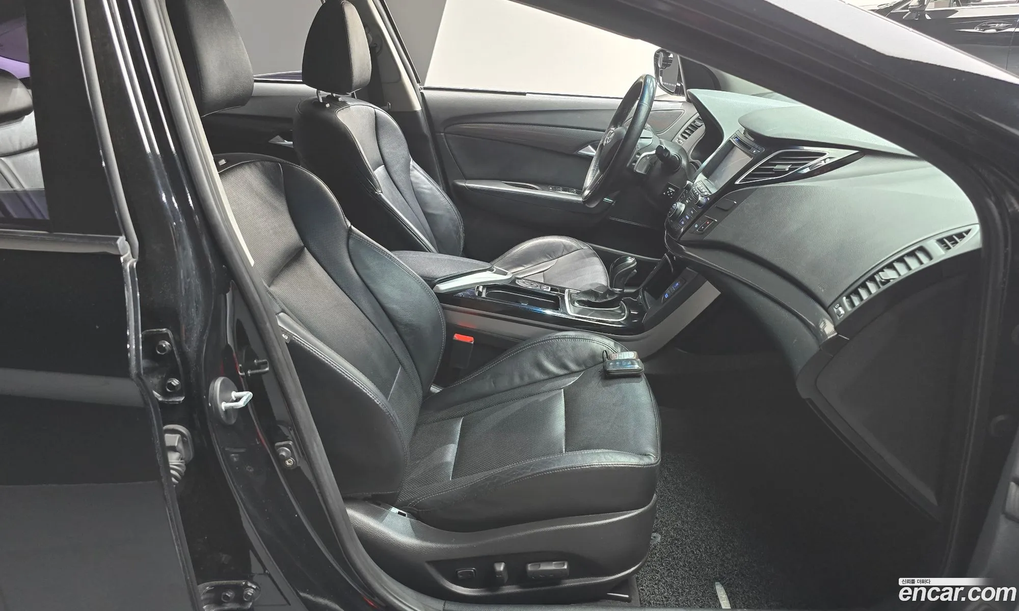 Hyundai i40 Saloon 2014 — 11