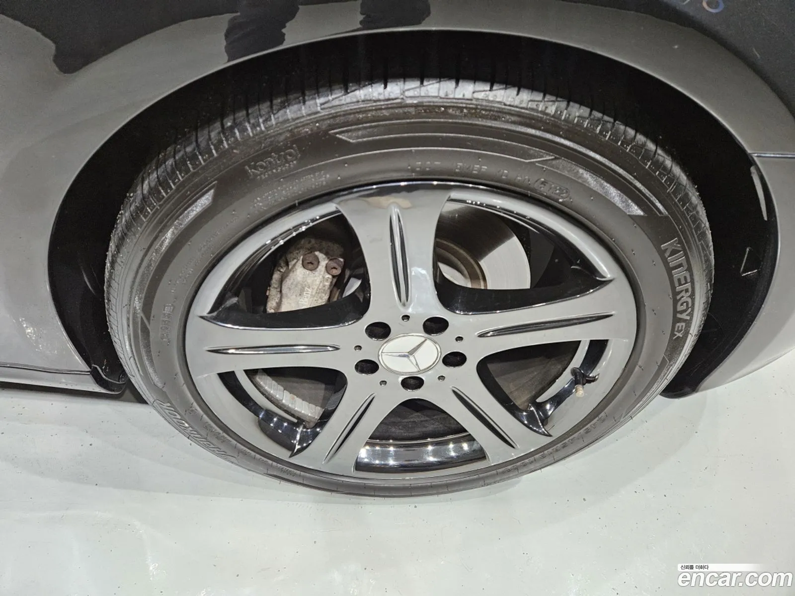 Mercedes-Benz CLS-Class W219 2006 — 16