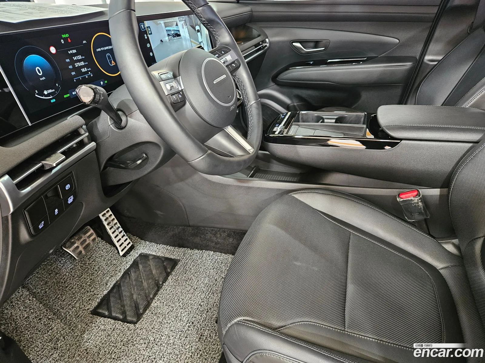 Hyundai Tucson Hybrid 2025 — 10