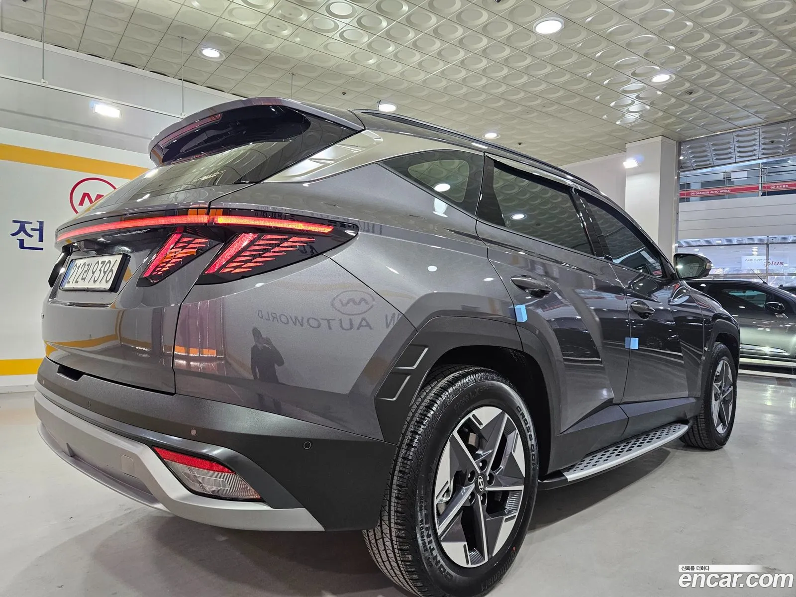 Hyundai Tucson Hybrid 2025 — 17