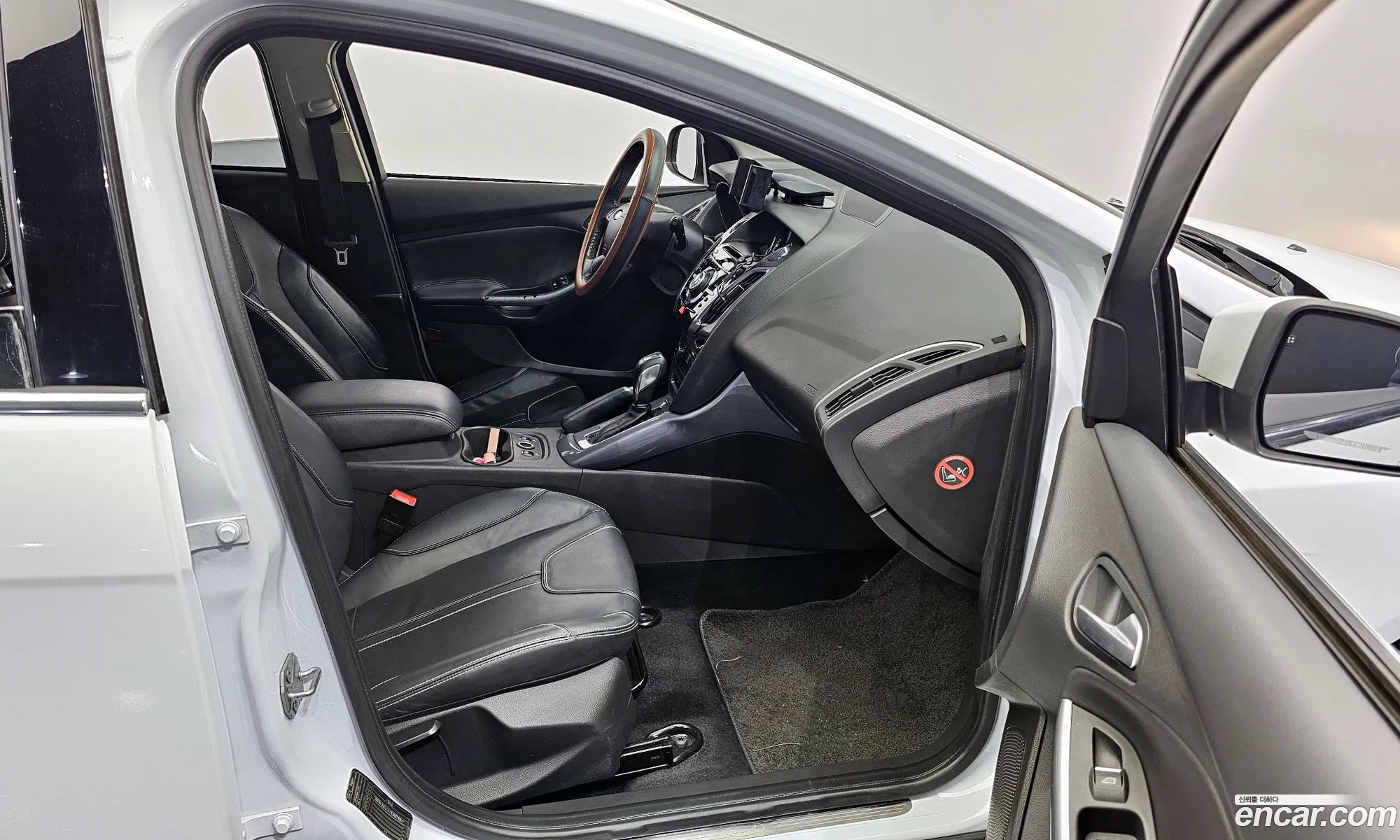 Ford Focus 2015 WF0KXXGCBFEM37931 — 10