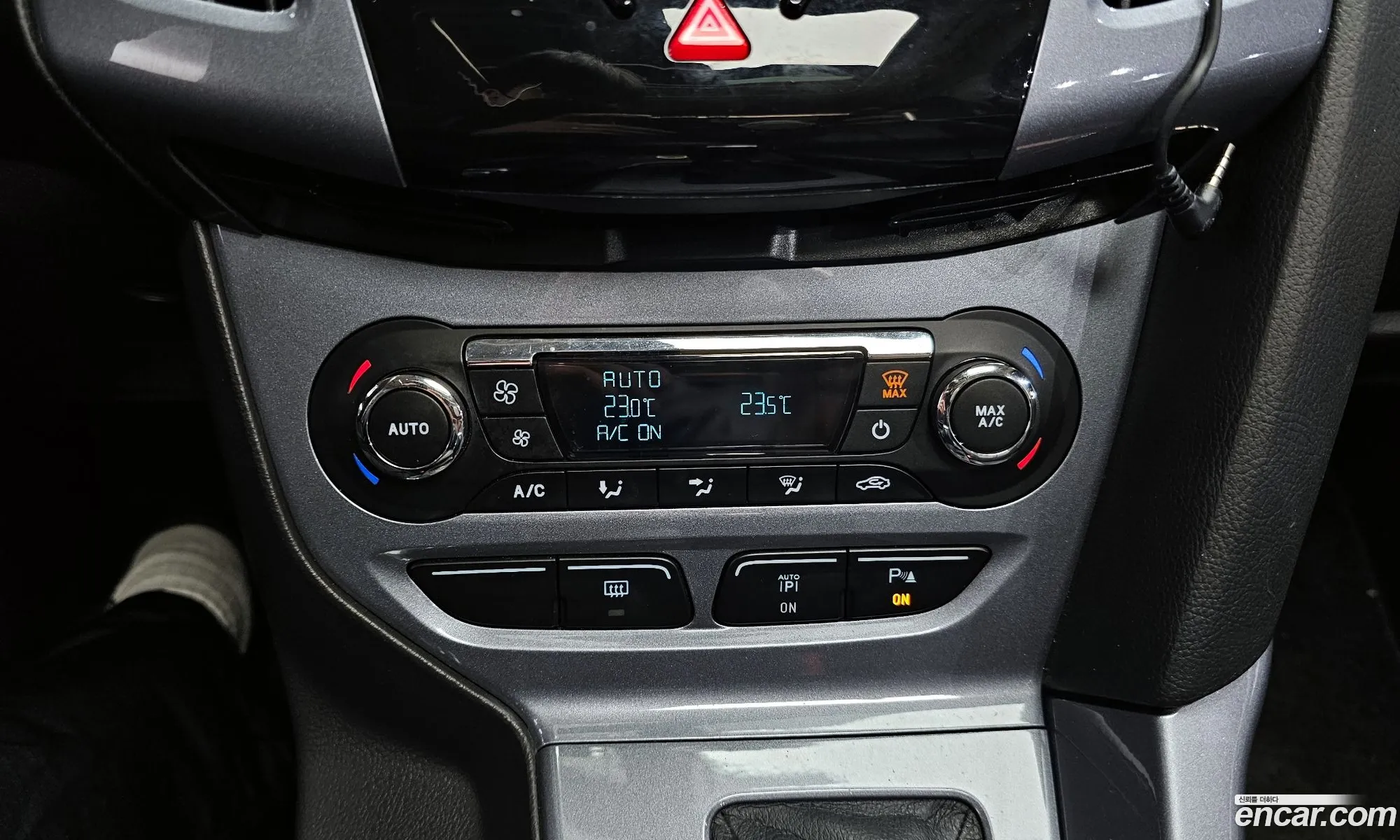 Ford Focus 2015 WF0KXXGCBFEM37931 — 17