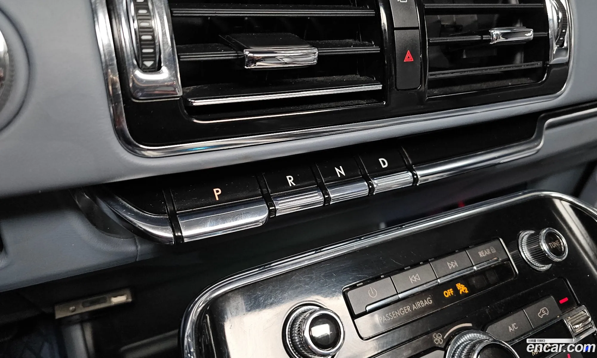 Lincoln Navigator 2019 5LMJJ3TT9KEL09506 — 16