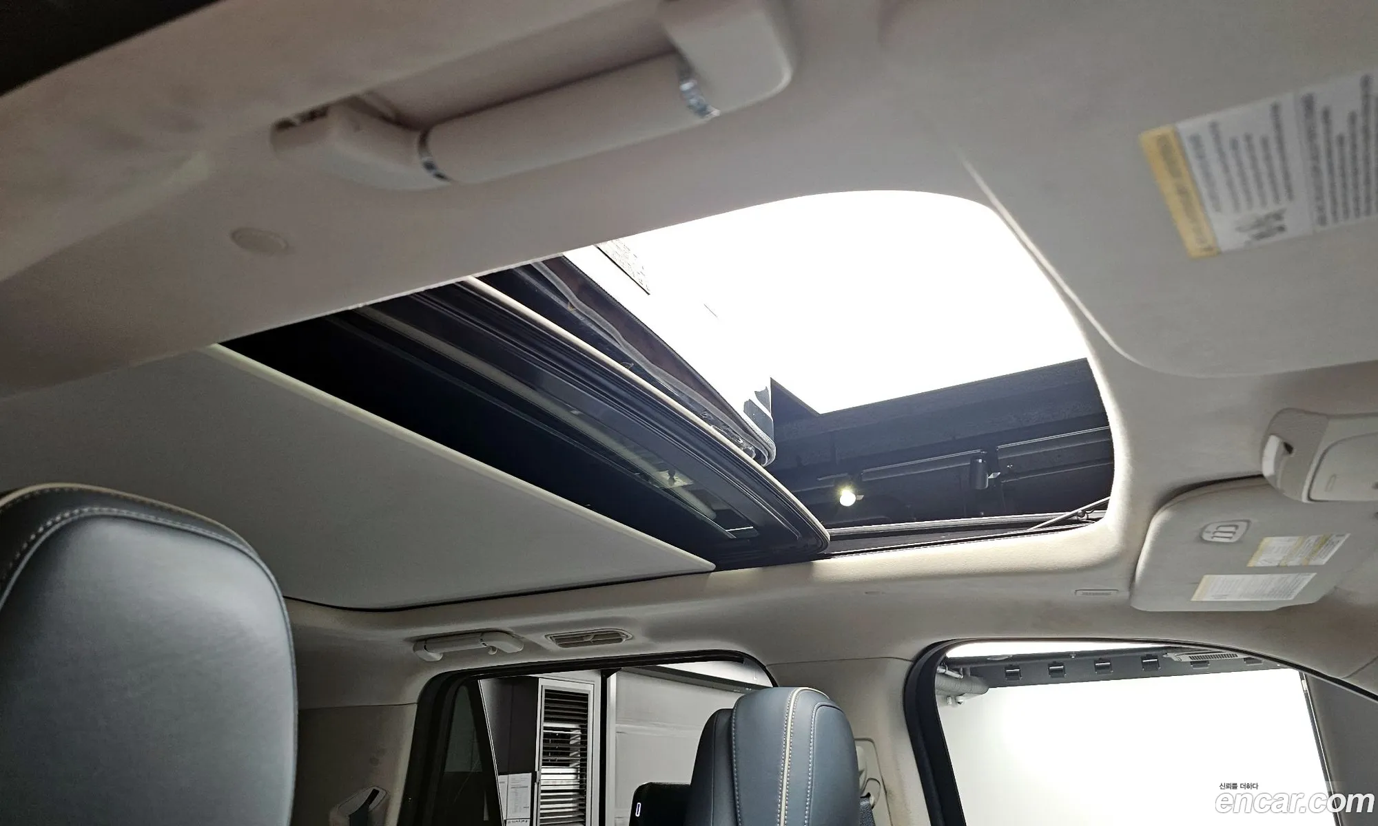 Lincoln Navigator 2019 5LMJJ3TT9KEL09506 — 12