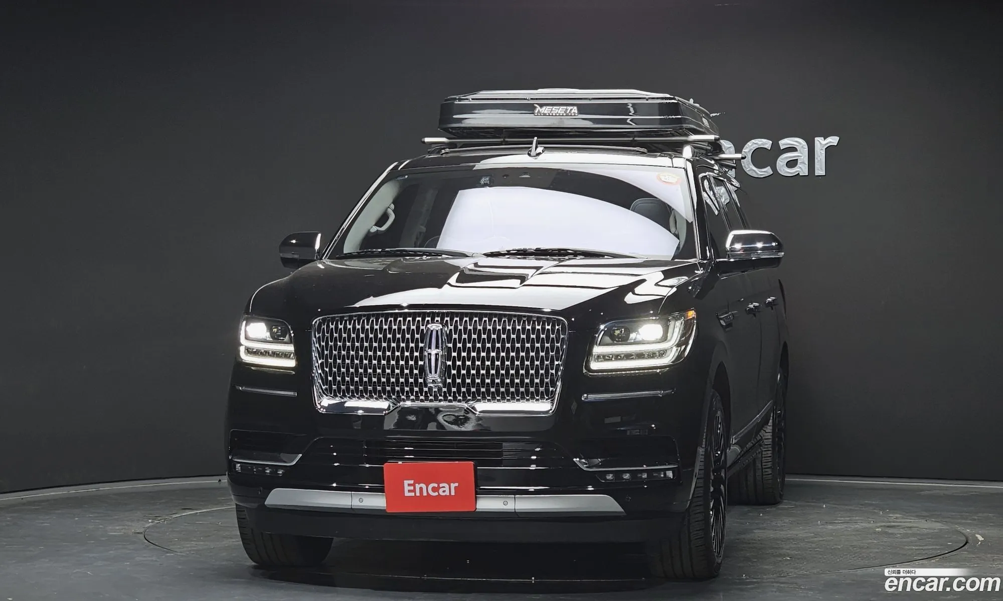 Lincoln Navigator 2019 5LMJJ3TT9KEL09506 — 18