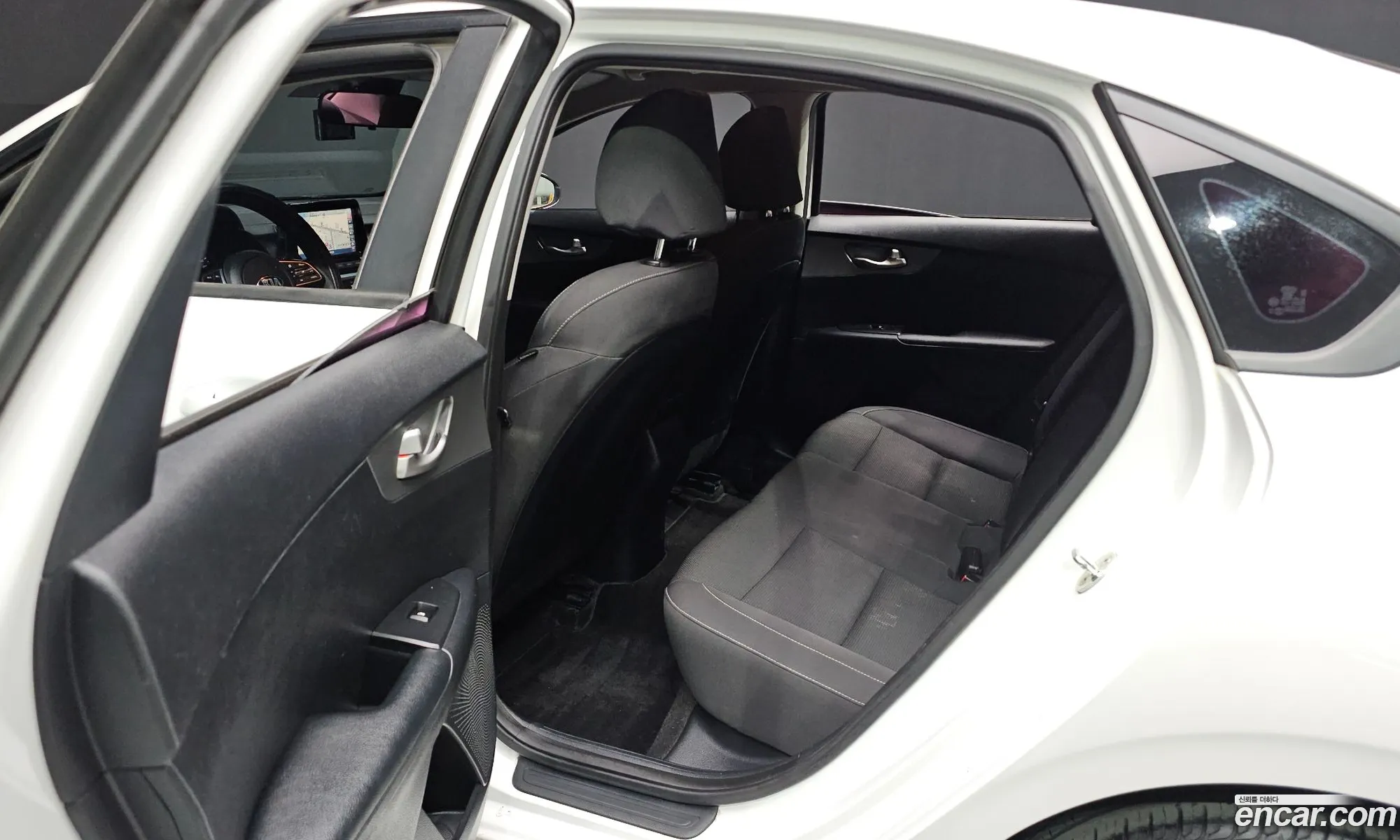 Kia K3 2019 — 19