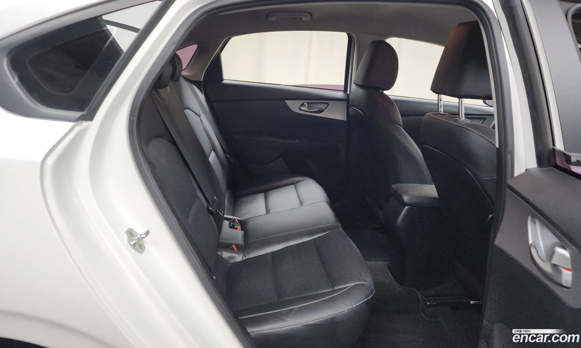 Kia K3 2021 — 4