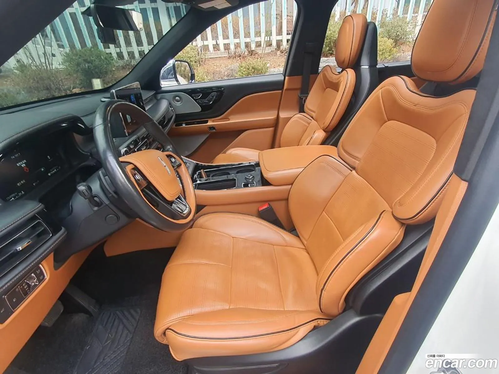 Lincoln Aviator 2021 — 19