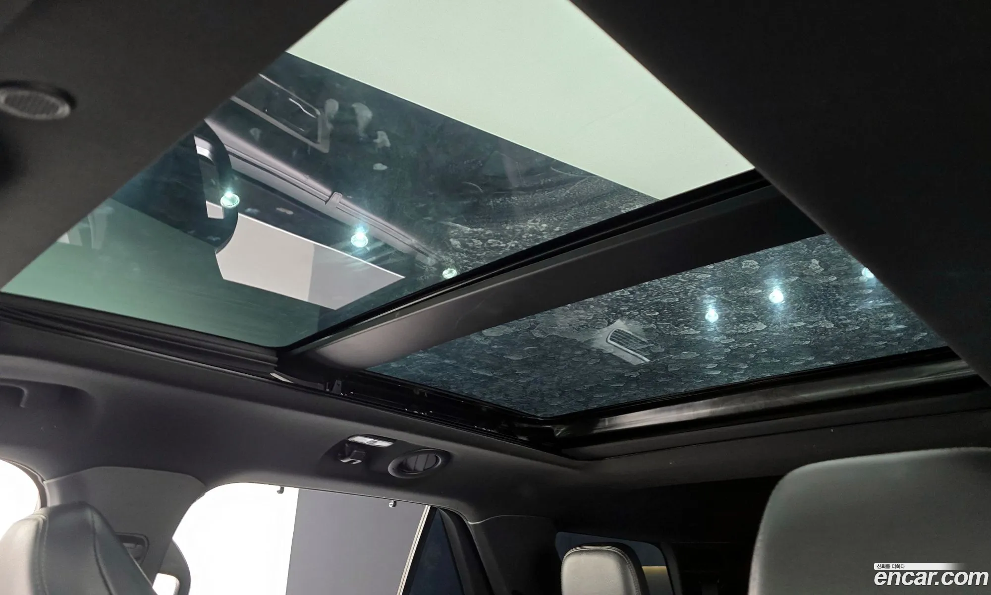Ford Explorer 6th Gen 2020 1FMSK8FH9LGB58603 — 20