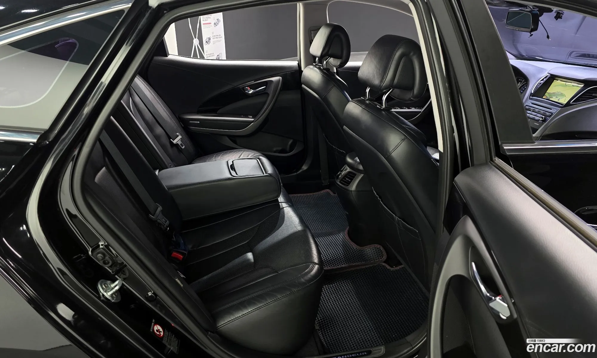 Hyundai Grandeur HG 2015 — 20