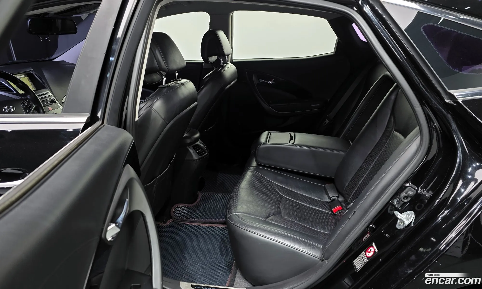 Hyundai Grandeur HG 2015 — 14