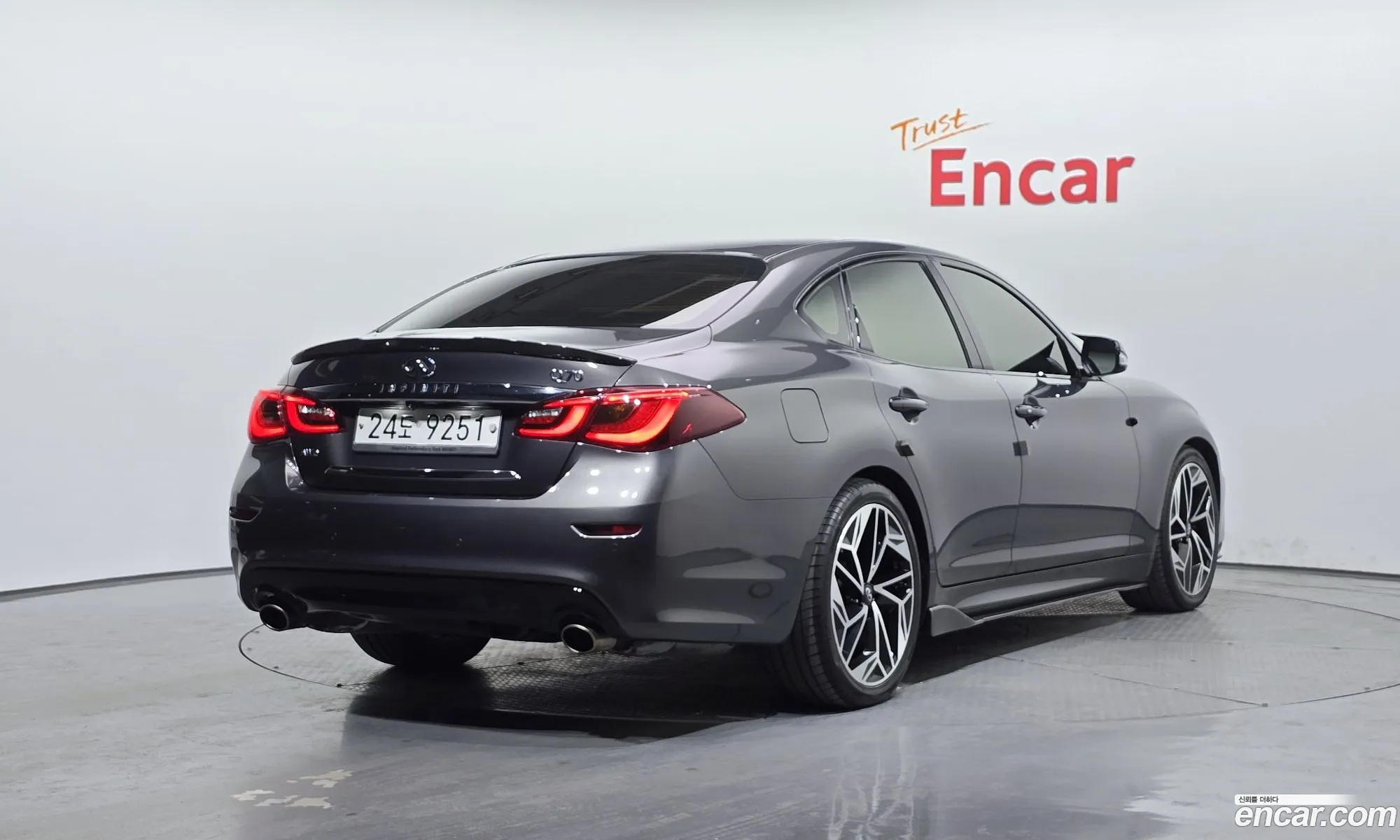 Infiniti Q70 2015 JNKBY11F0FM570011 — 11